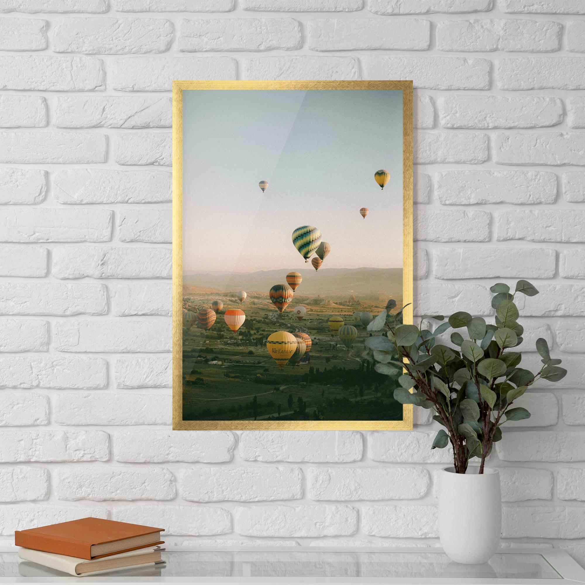 Gerahmte Poster Hot Ballons mockup 5
