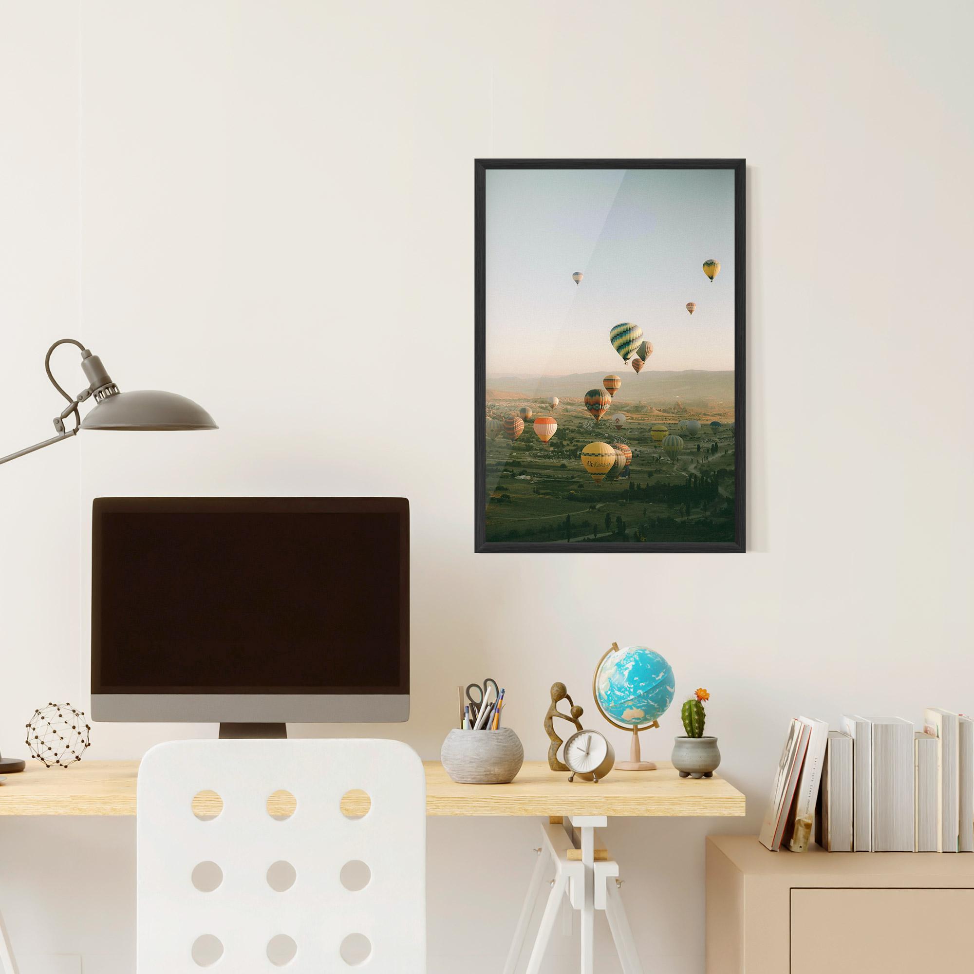 Gerahmte Poster Hot Ballons mockup 6