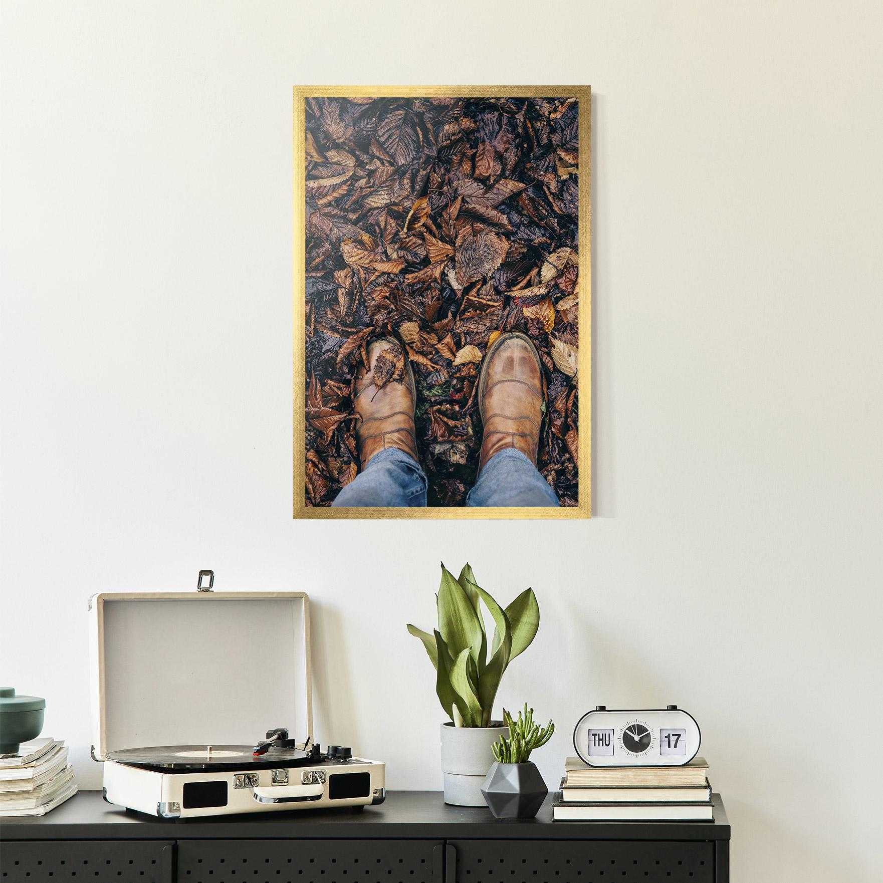 Gerahmte Poster Leaves After Rain mockup 2