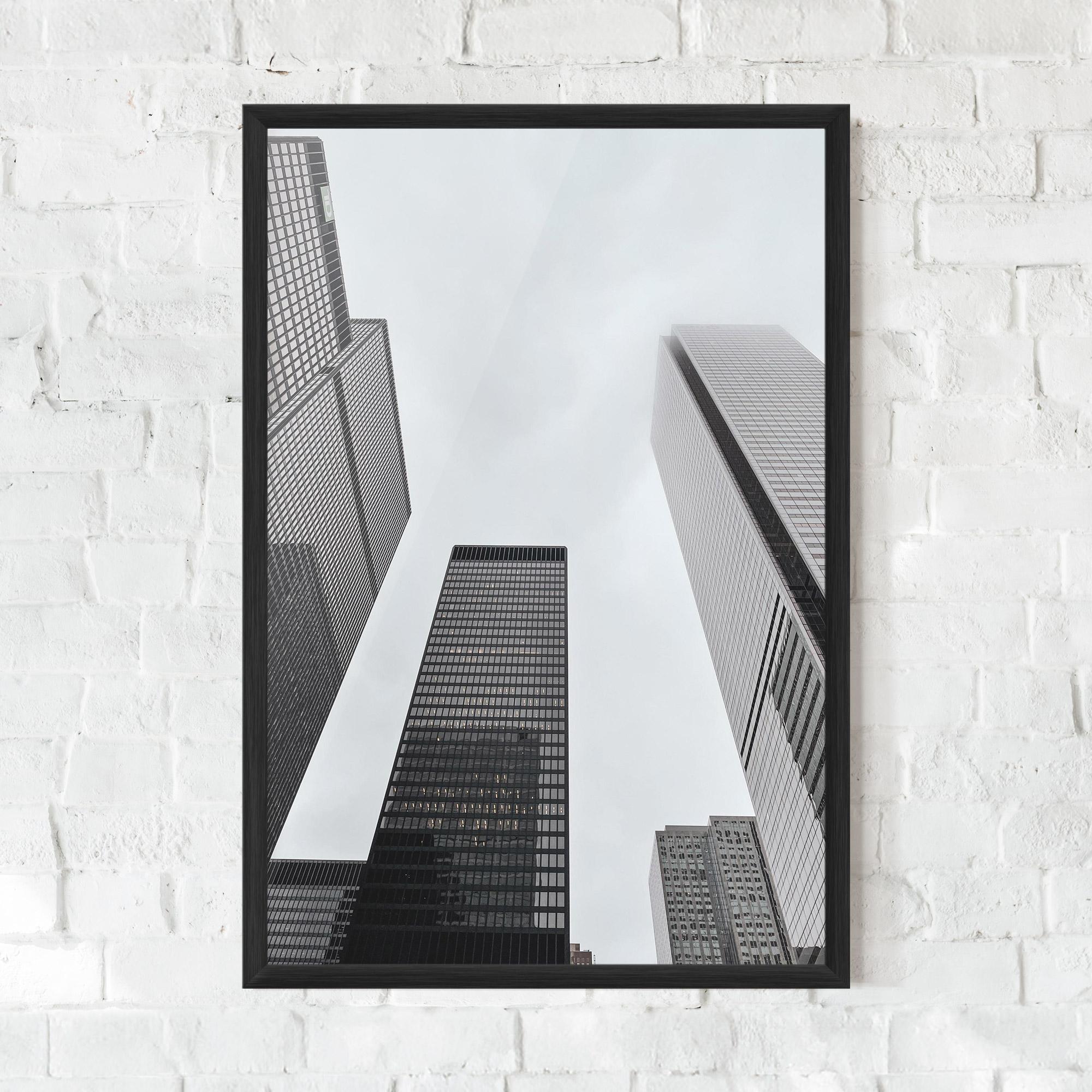 Gerahmte Poster Grey High Building mockup 0