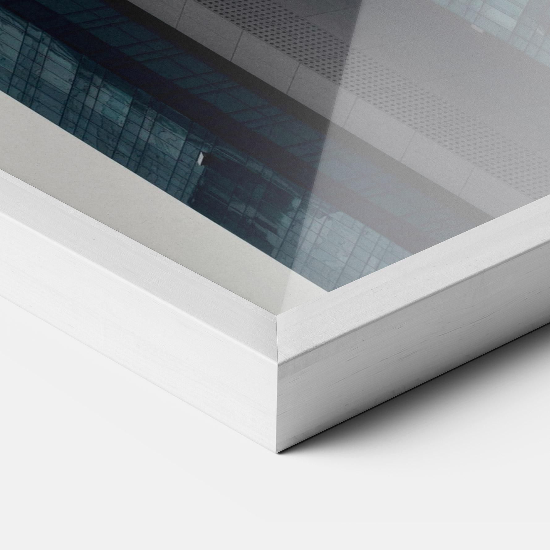 Gerahmte Poster Blue High Building mockup 3