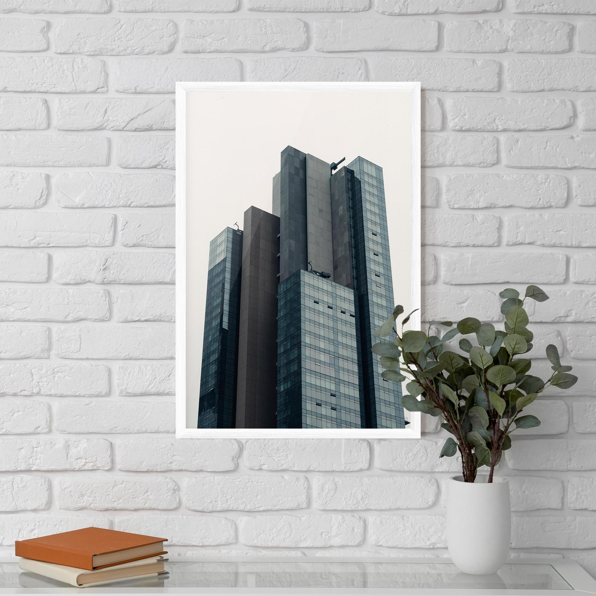 Gerahmte Poster Blue High Building mockup 5