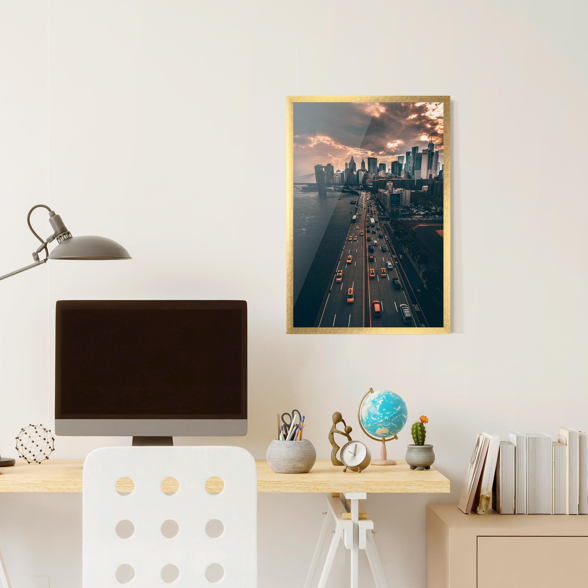 Gerahmte Poster Above City mockup 6