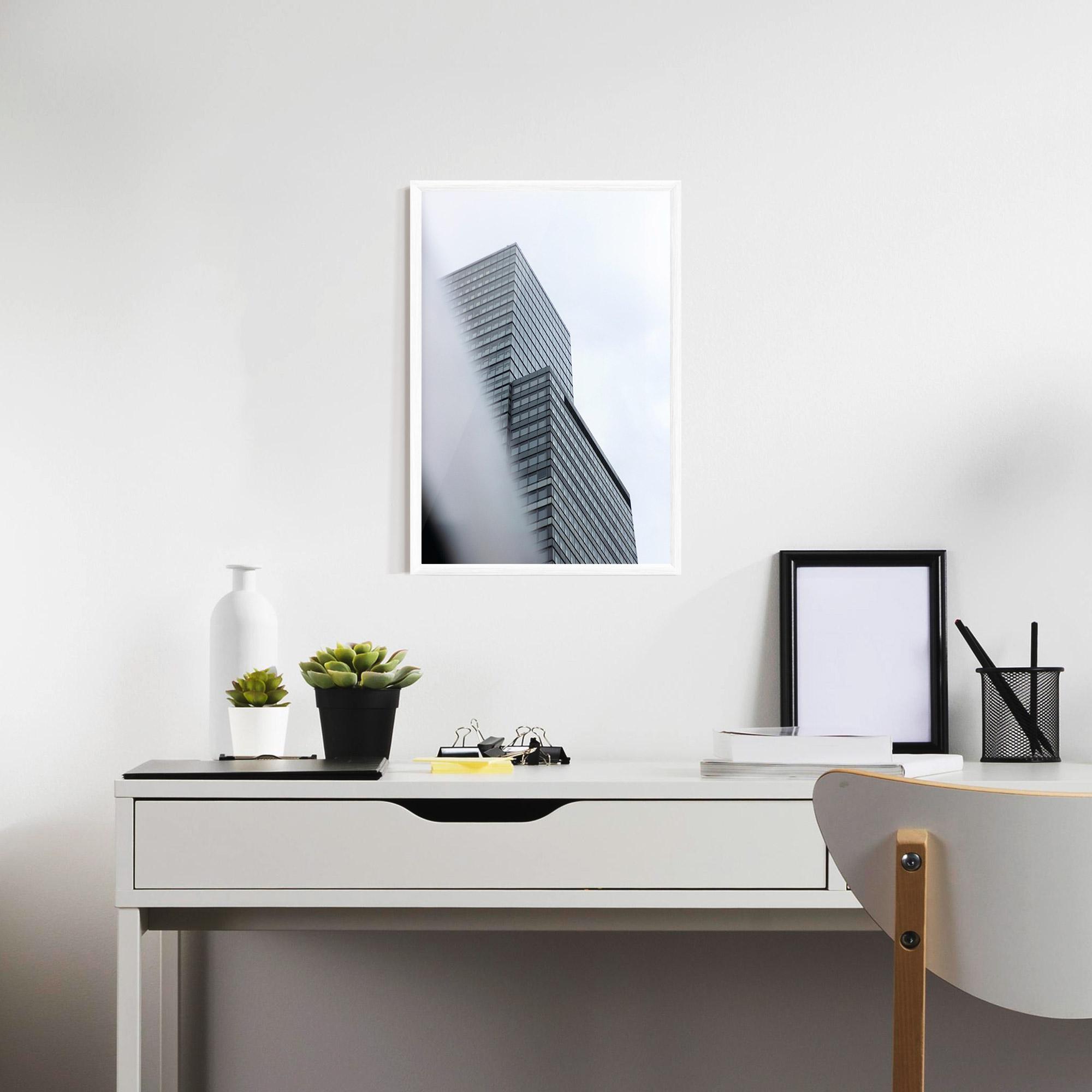 Gerahmte Poster Grey White Building mockup 7