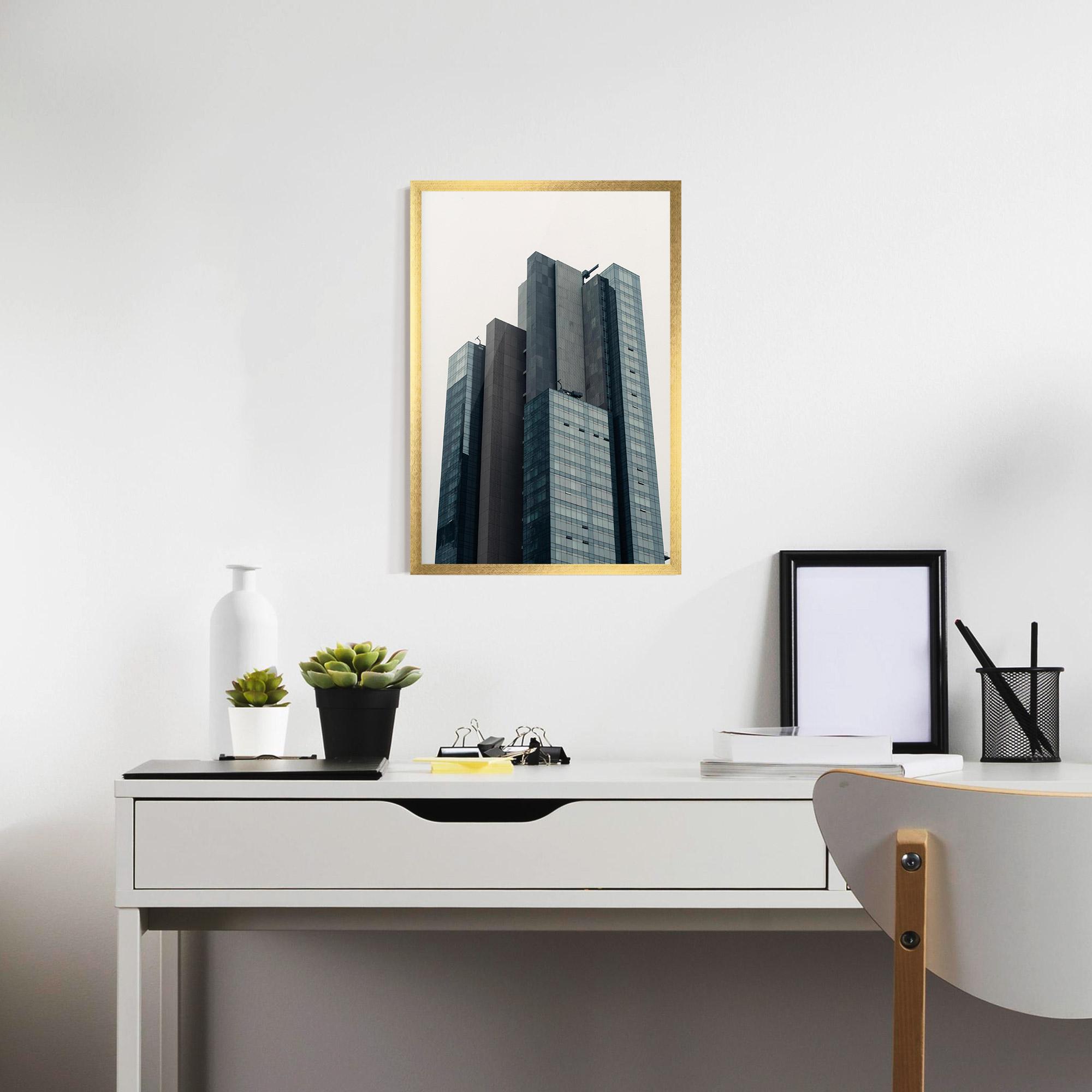 Gerahmte Poster Blue High Building mockup 7