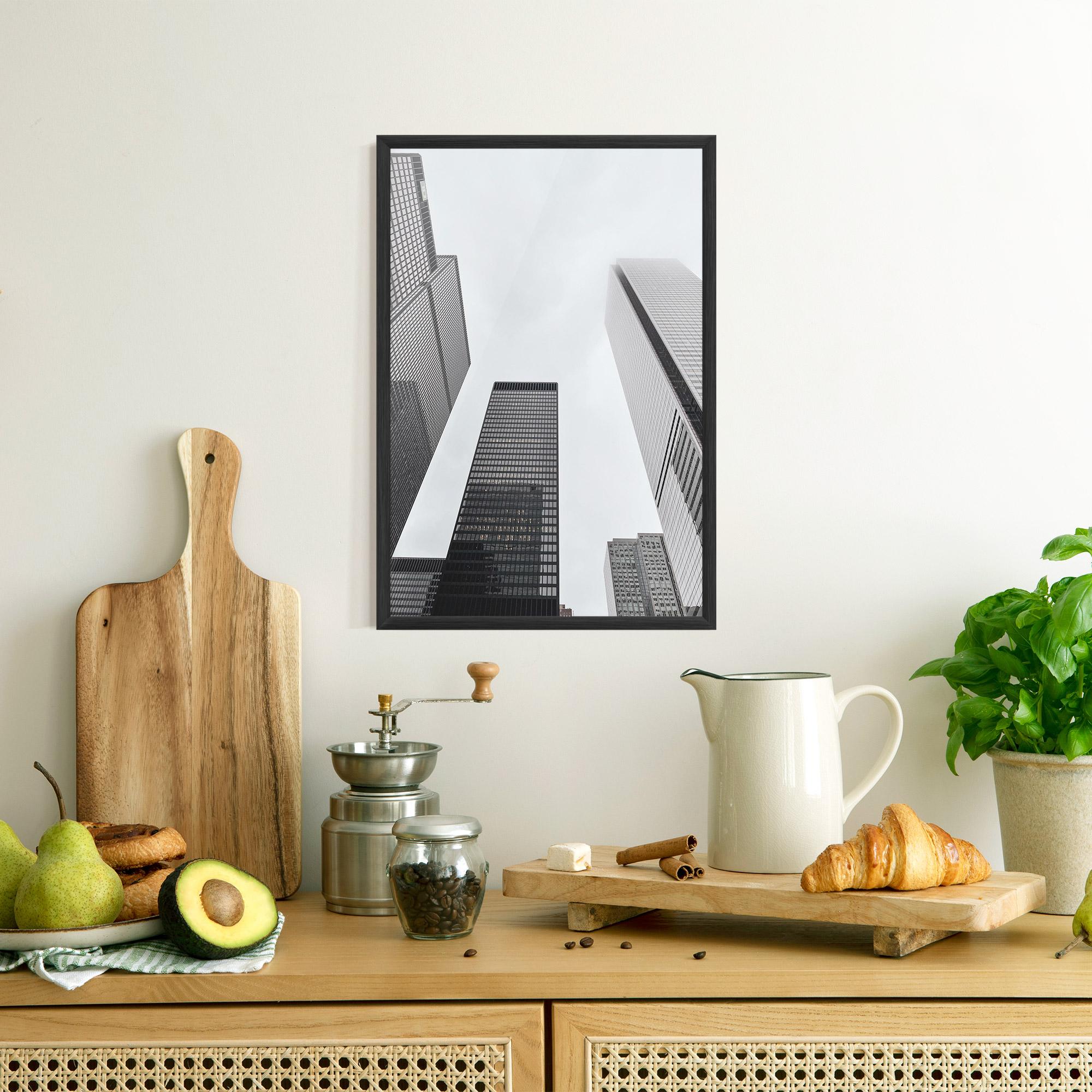 Gerahmte Poster Grey High Building mockup 8