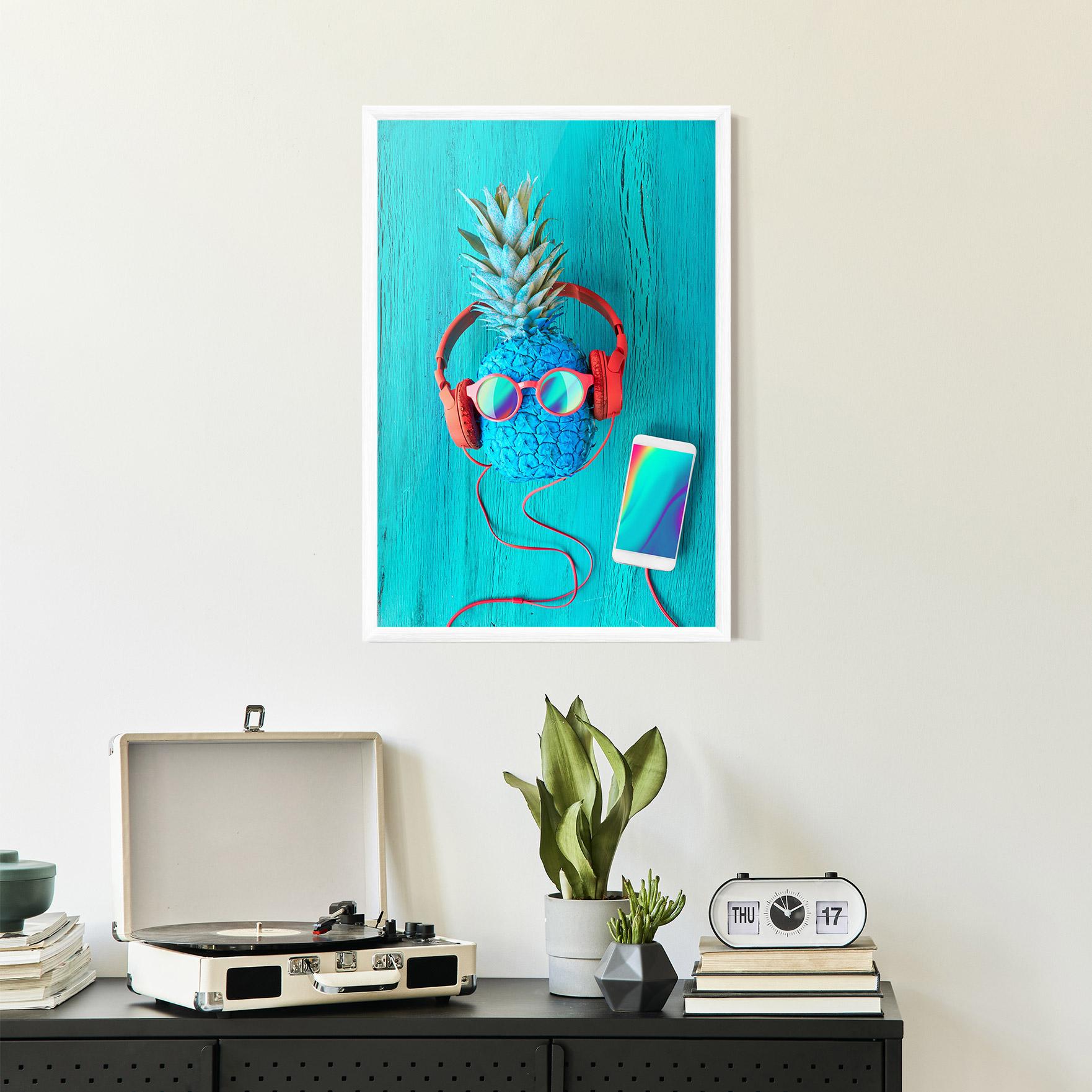 Gerahmte Poster Blue Pineapple mockup 2