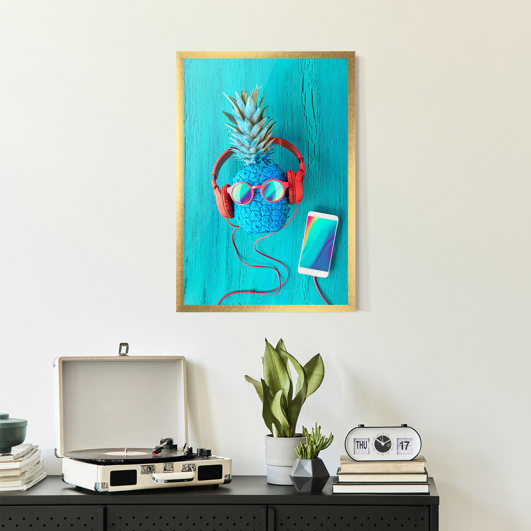 Gerahmte Poster Blue Pineapple mockup 2