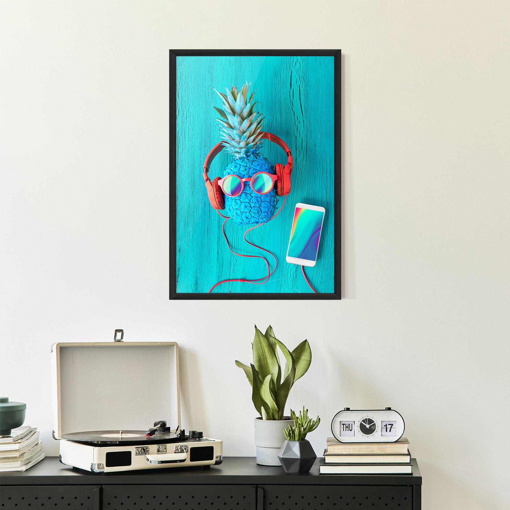 Gerahmte Poster Blue Pineapple mockup 2