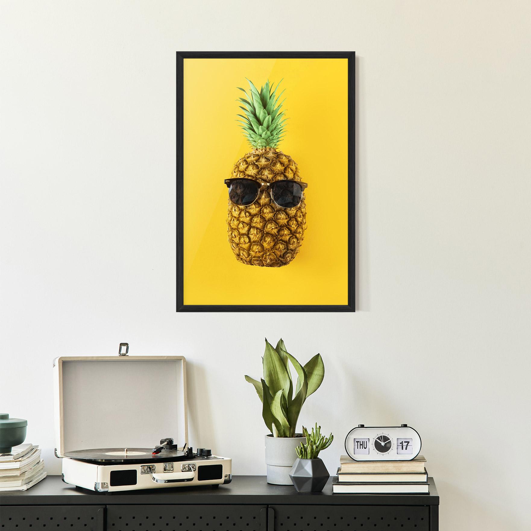 Gerahmte Poster Fresh Pineapple mockup 2