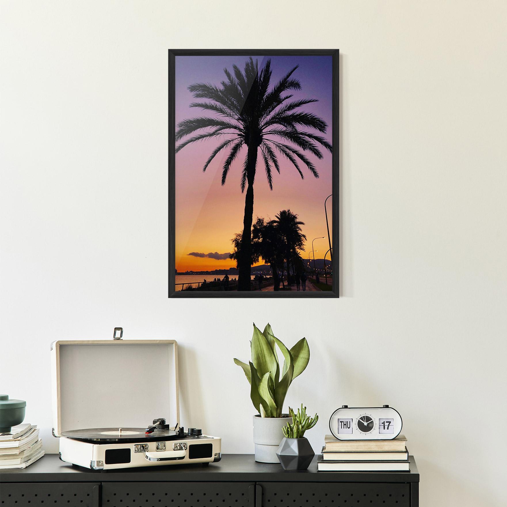 Gerahmte Poster Purple Palm mockup 2