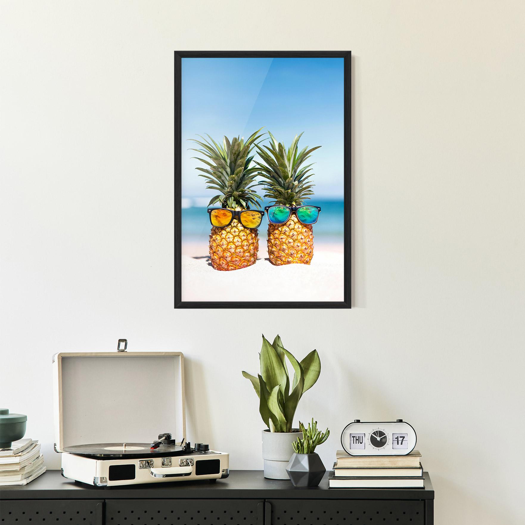 Gerahmte Poster Trendy Sunglasses mockup 2