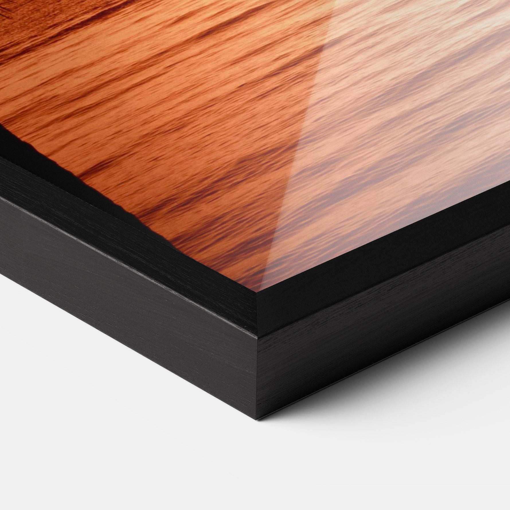 Gerahmte Poster Orange Sea mockup 3