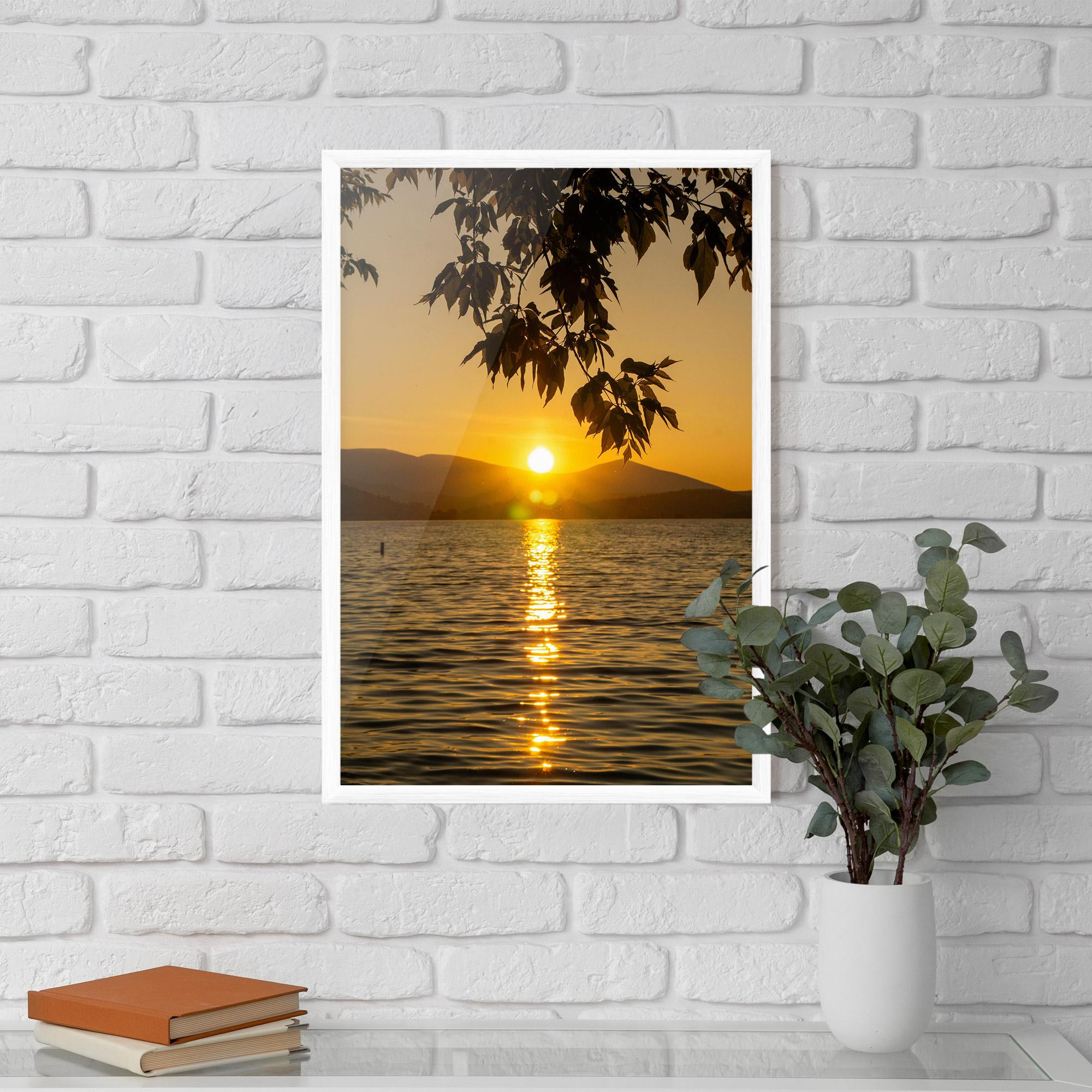 Gerahmte Poster Yellow Sunrise mockup 5