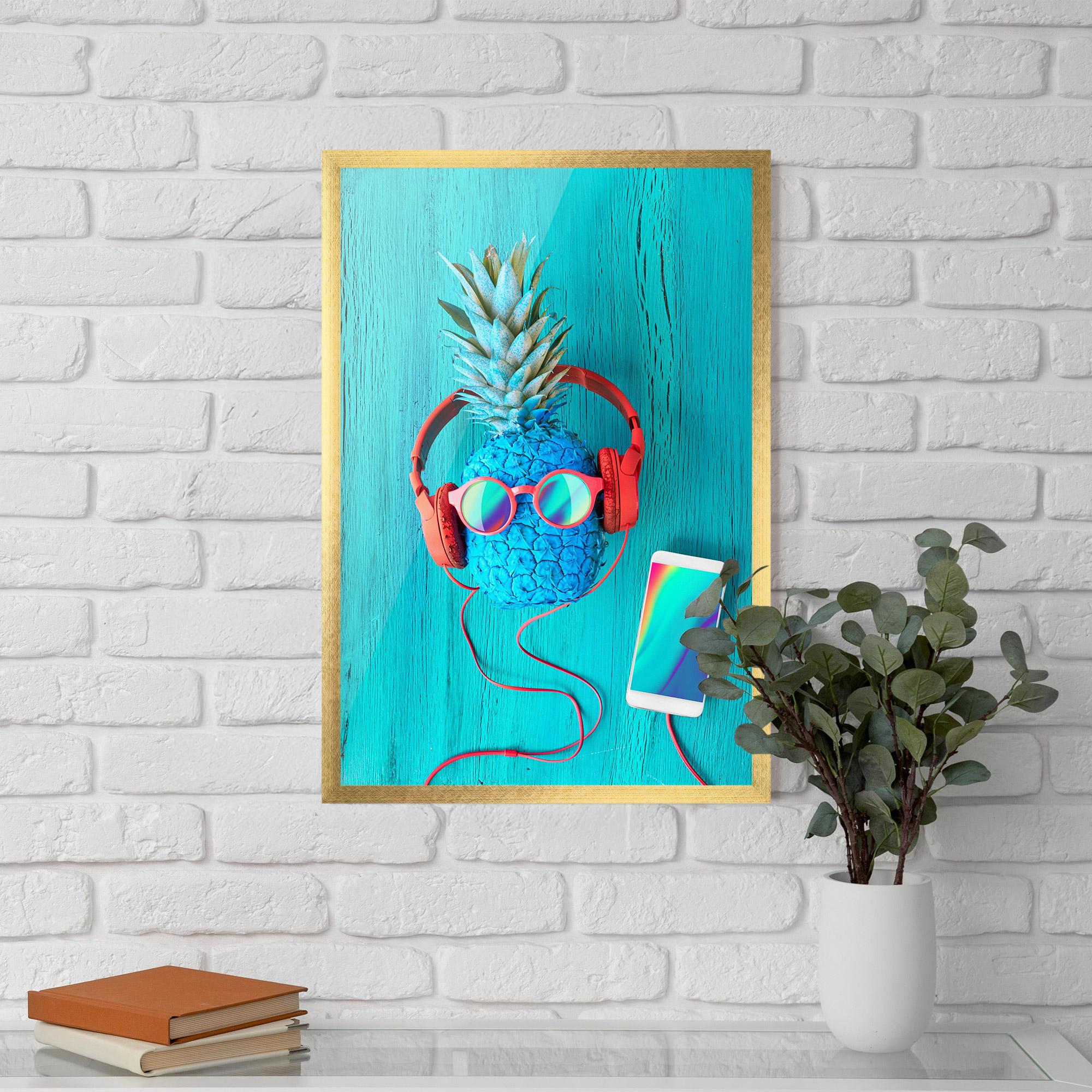 Gerahmte Poster Blue Pineapple mockup 5