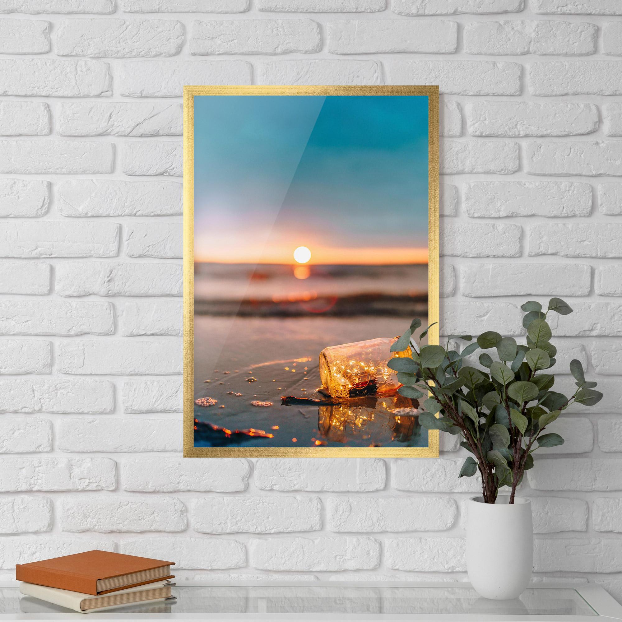 Gerahmte Poster Jar With Lights mockup 5