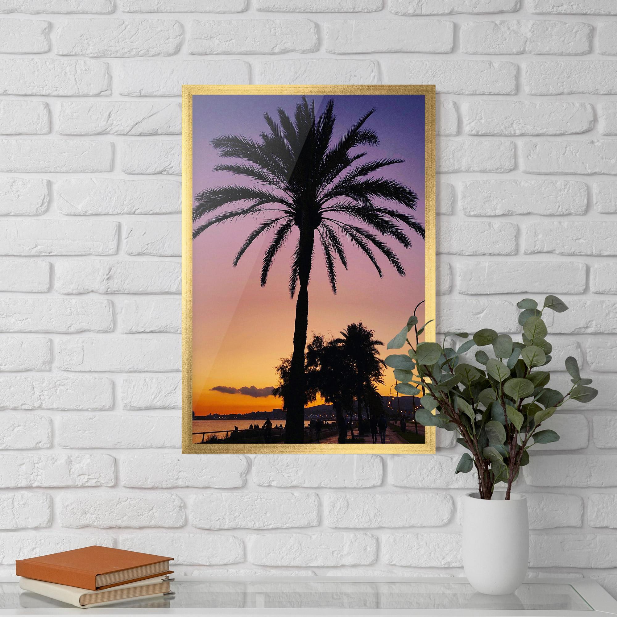 Gerahmte Poster Purple Palm mockup 5