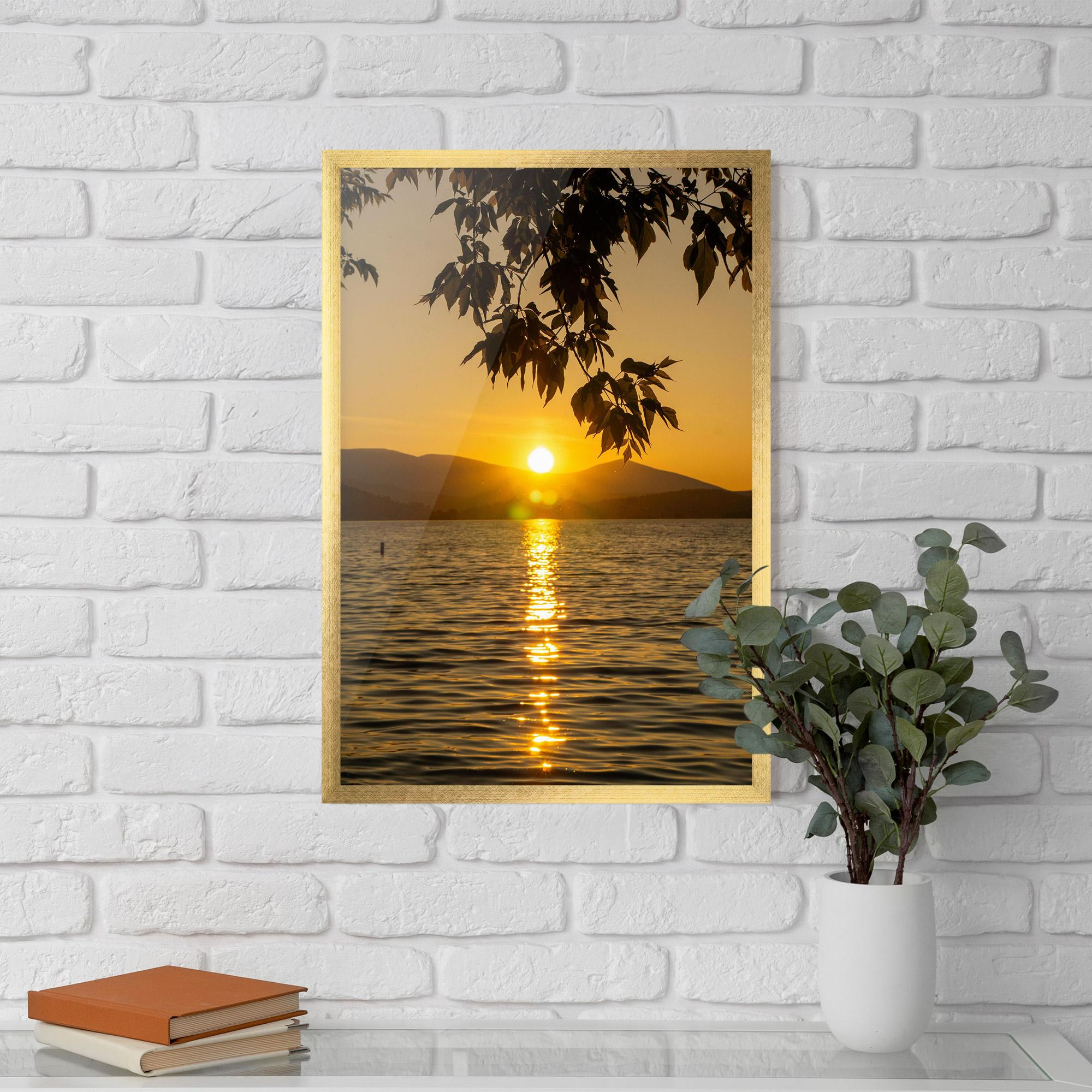 Gerahmte Poster Yellow Sunrise mockup 5