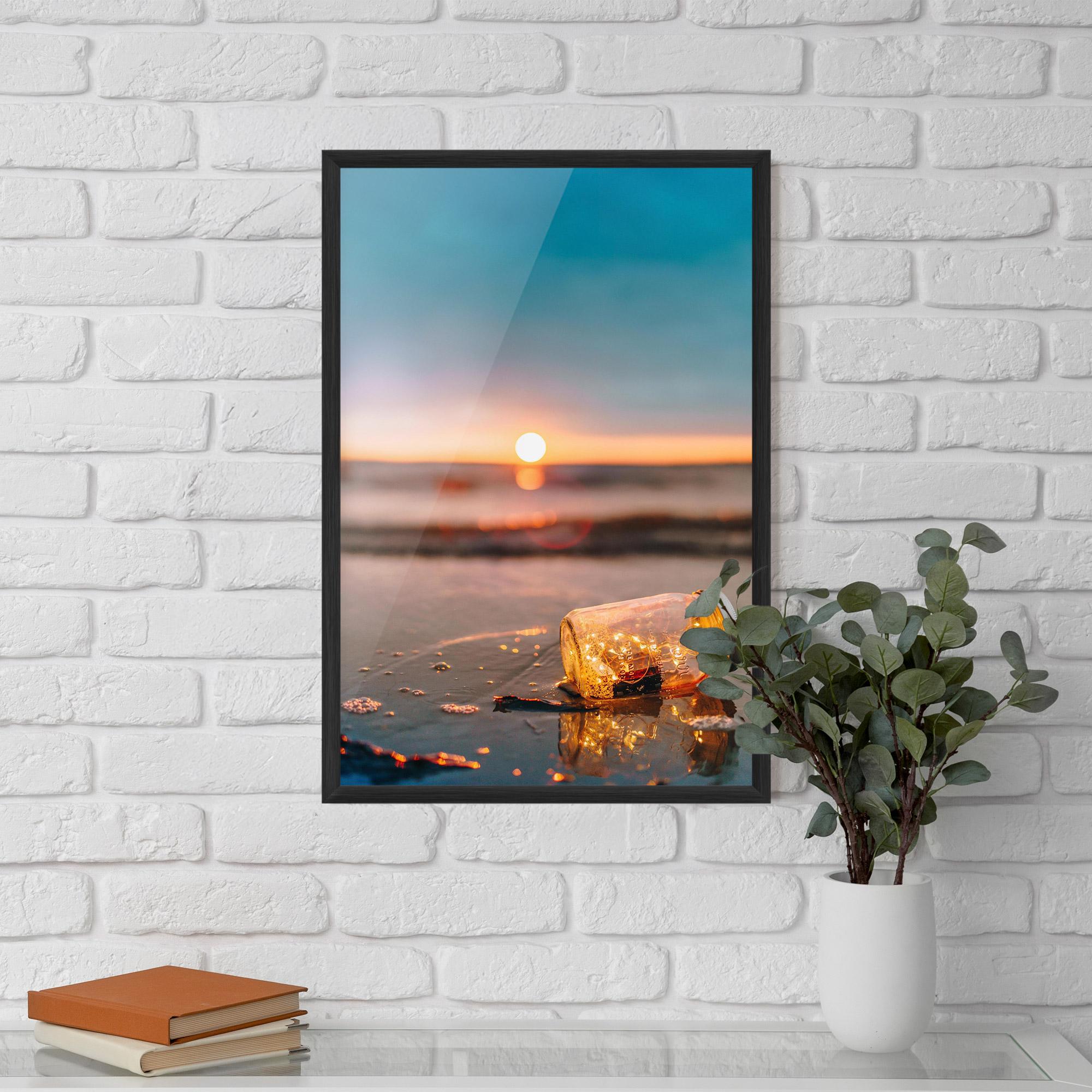 Gerahmte Poster Jar With Lights mockup 5