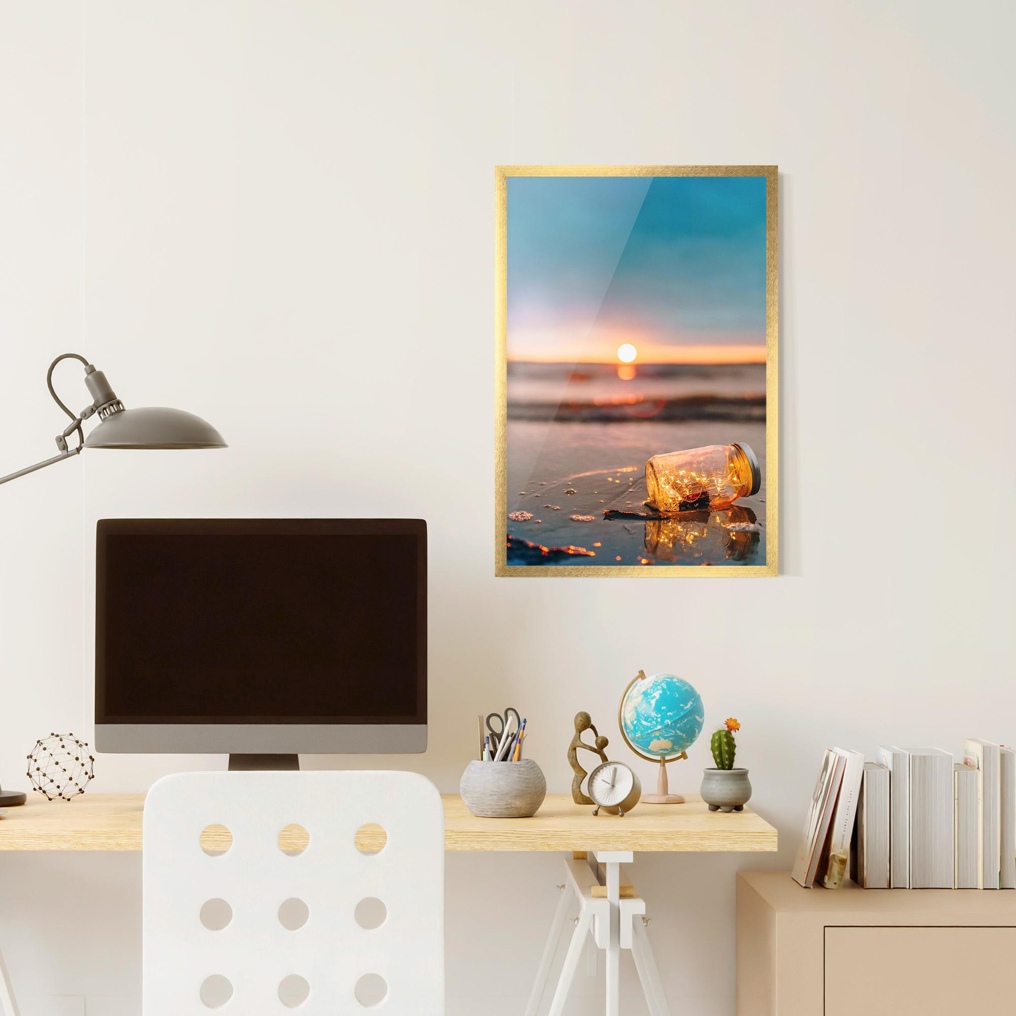 Gerahmte Poster Jar With Lights mockup 6