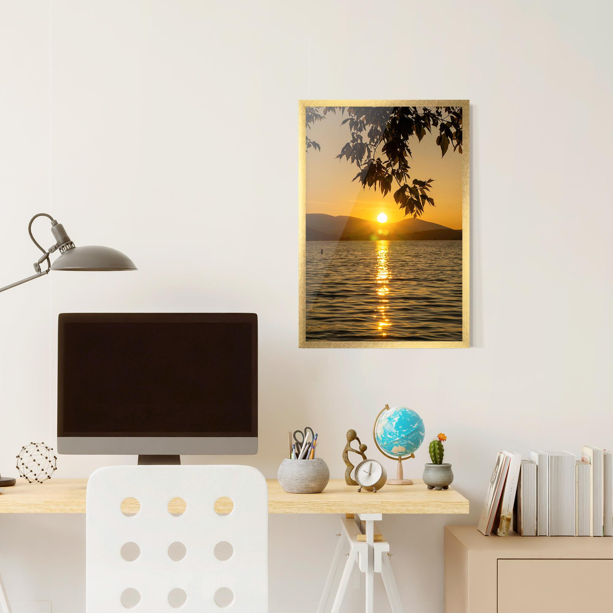 Gerahmte Poster Yellow Sunrise mockup 6