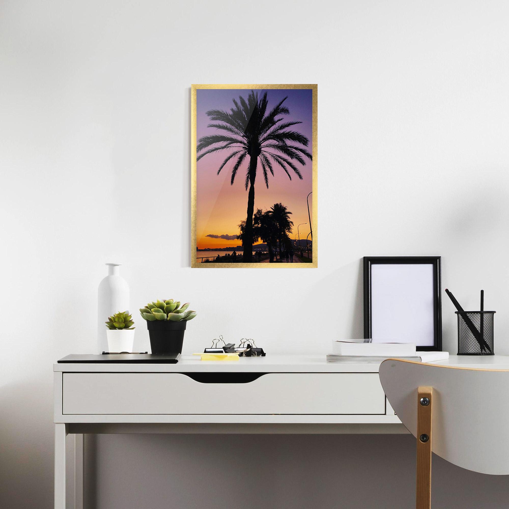 Gerahmte Poster Purple Palm mockup 7