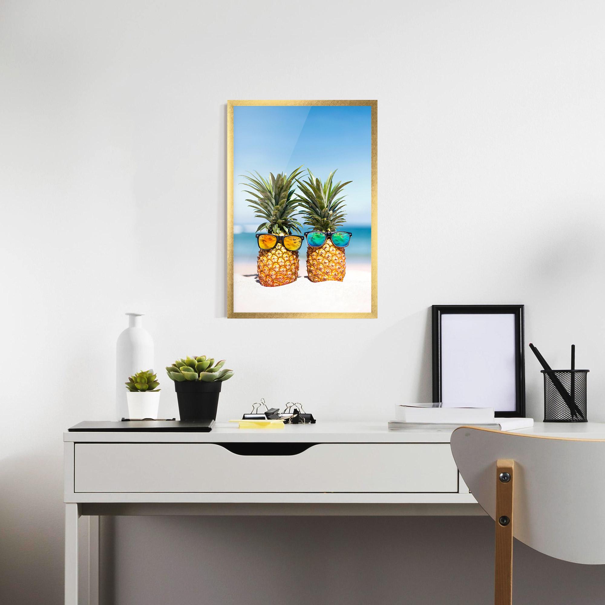 Gerahmte Poster Trendy Sunglasses mockup 7