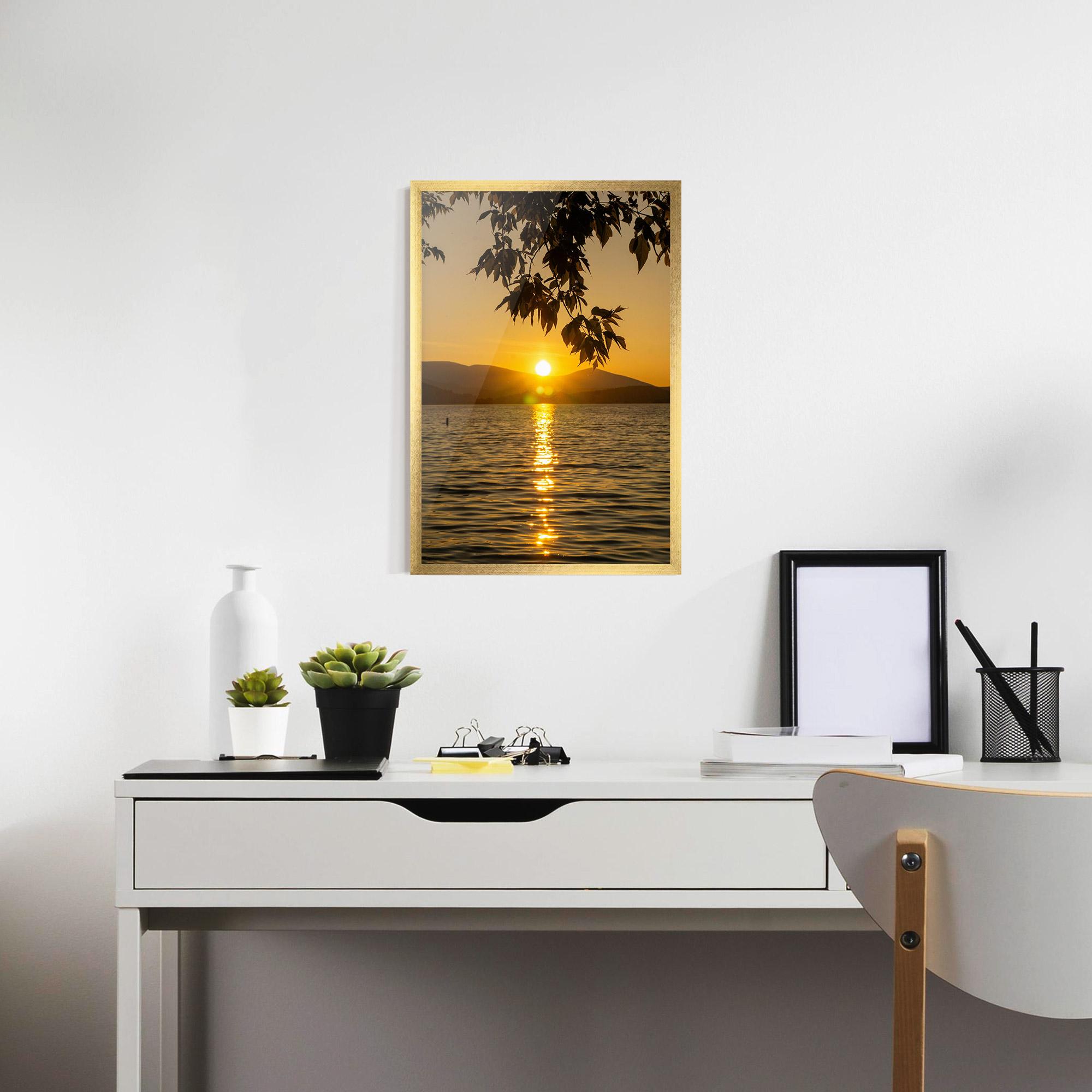 Gerahmte Poster Yellow Sunrise mockup 7