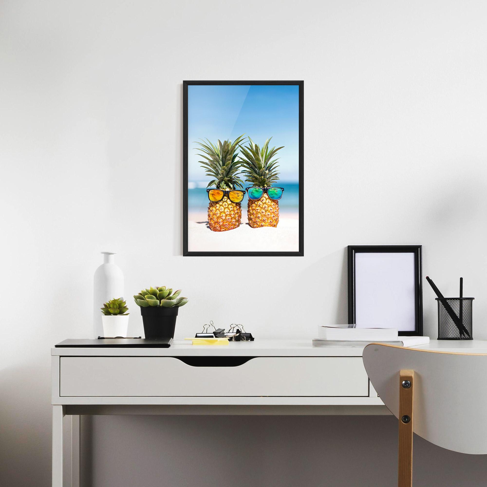 Gerahmte Poster Trendy Sunglasses mockup 7