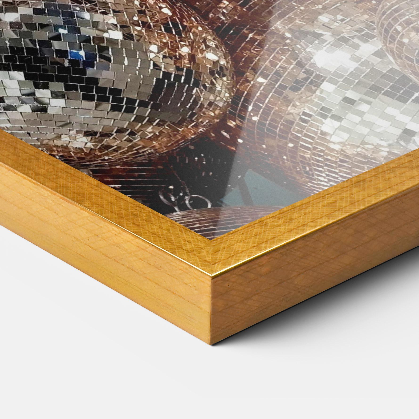 Gerahmte Poster Christmas Disko Balls mockup 3