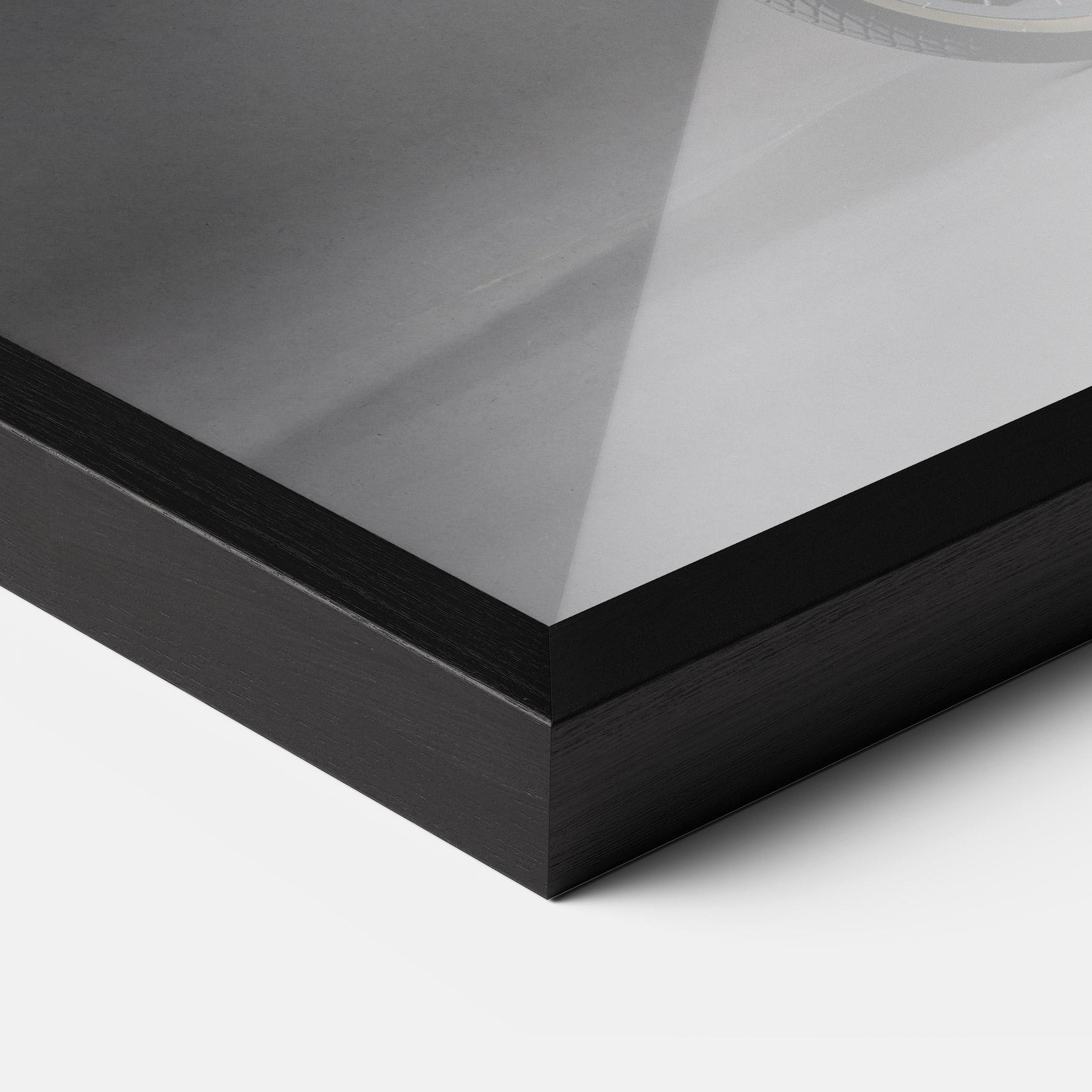 Gerahmte Poster Santa Rides Bicycle mockup 3