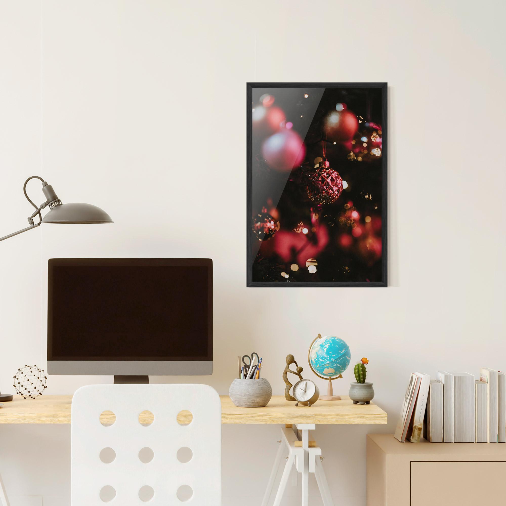 Gerahmte Poster Dark Pink Christmas Balls mockup 6