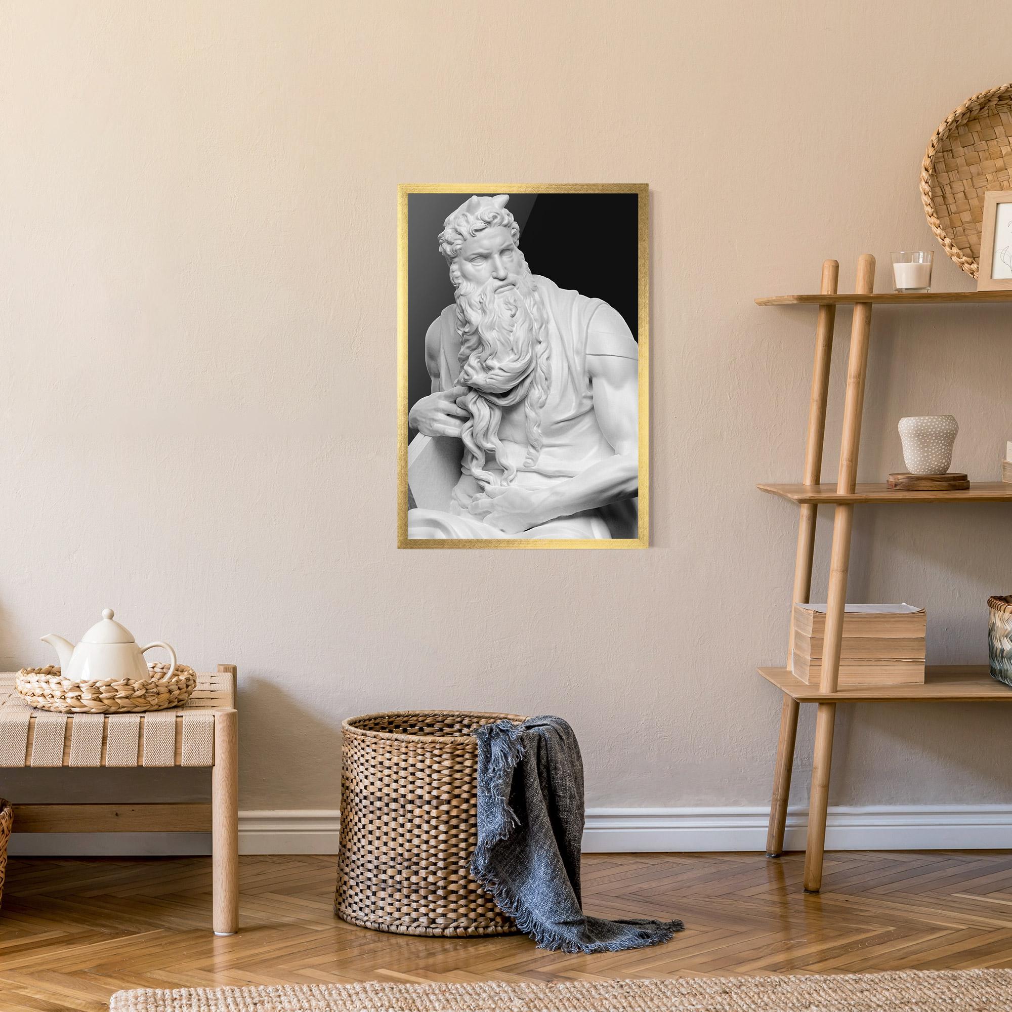 Gerahmte Poster Moses Statue mockup 9