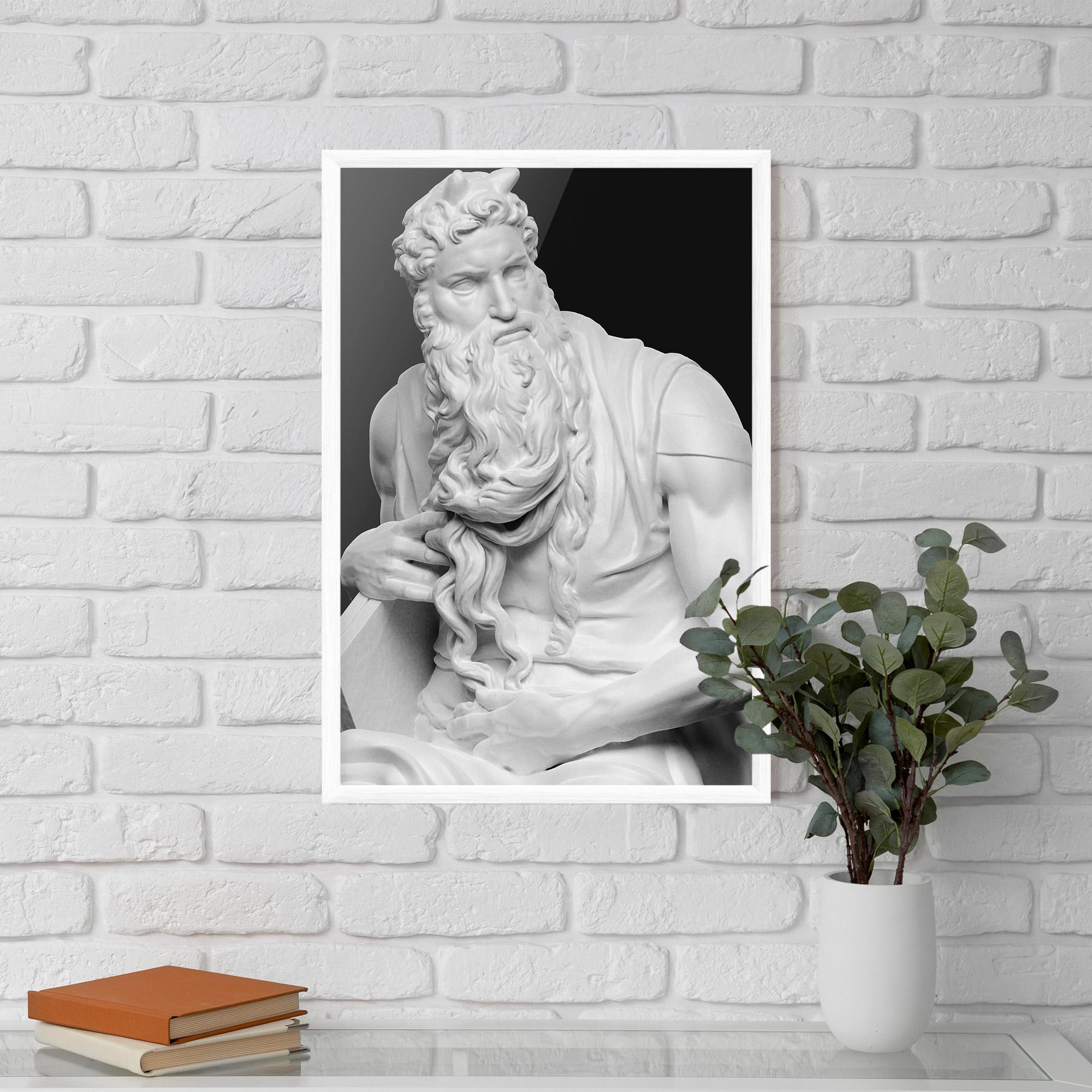 Gerahmte Poster Moses Statue mockup 5