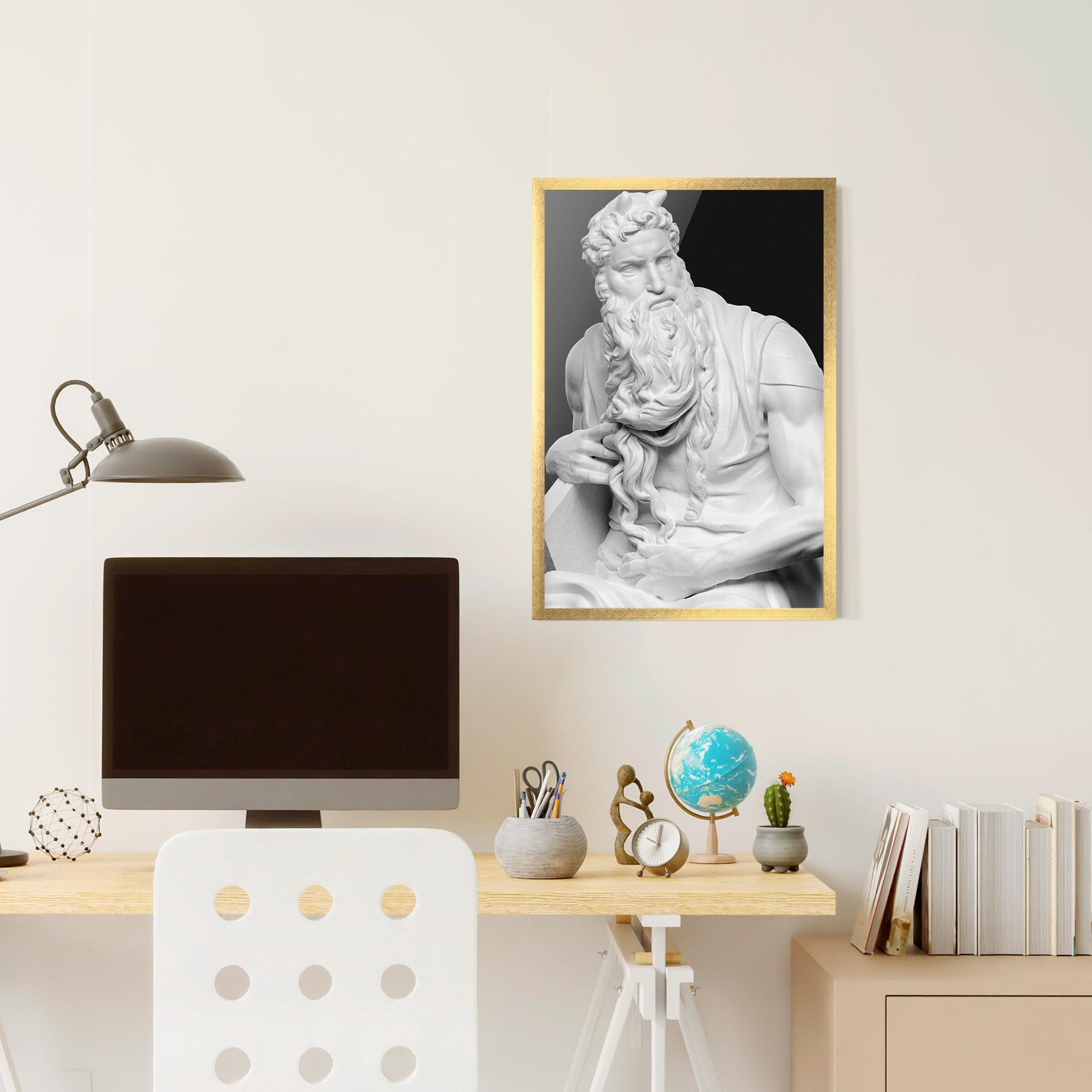 Gerahmte Poster Moses Statue mockup 6