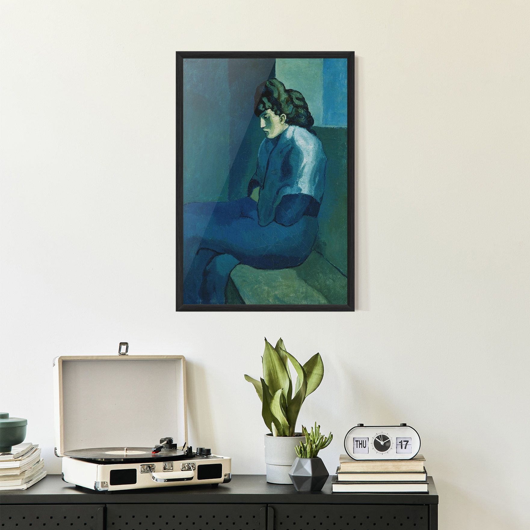 Femme Assise mockup 2