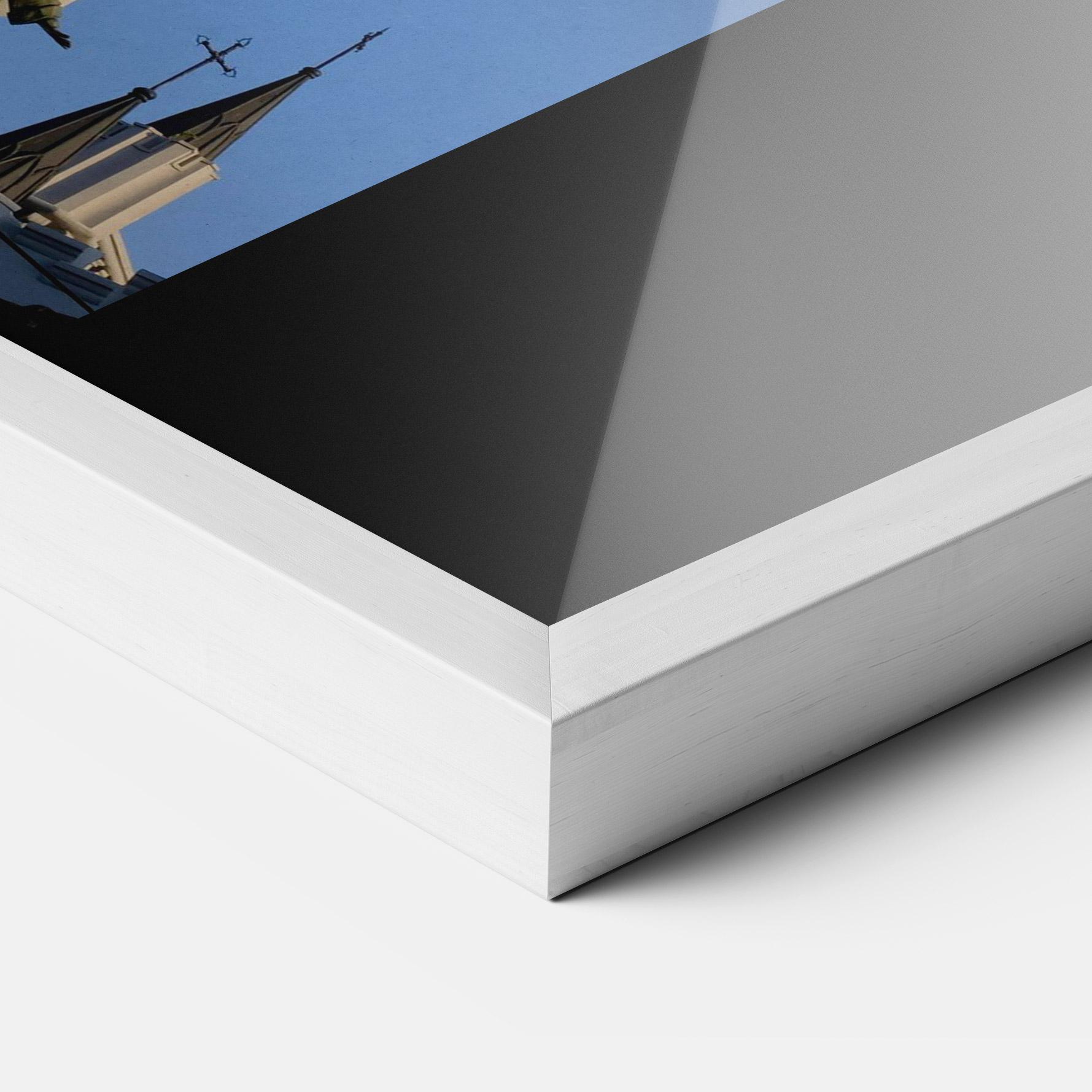 Gerahmte Poster Castle Blue mockup 3