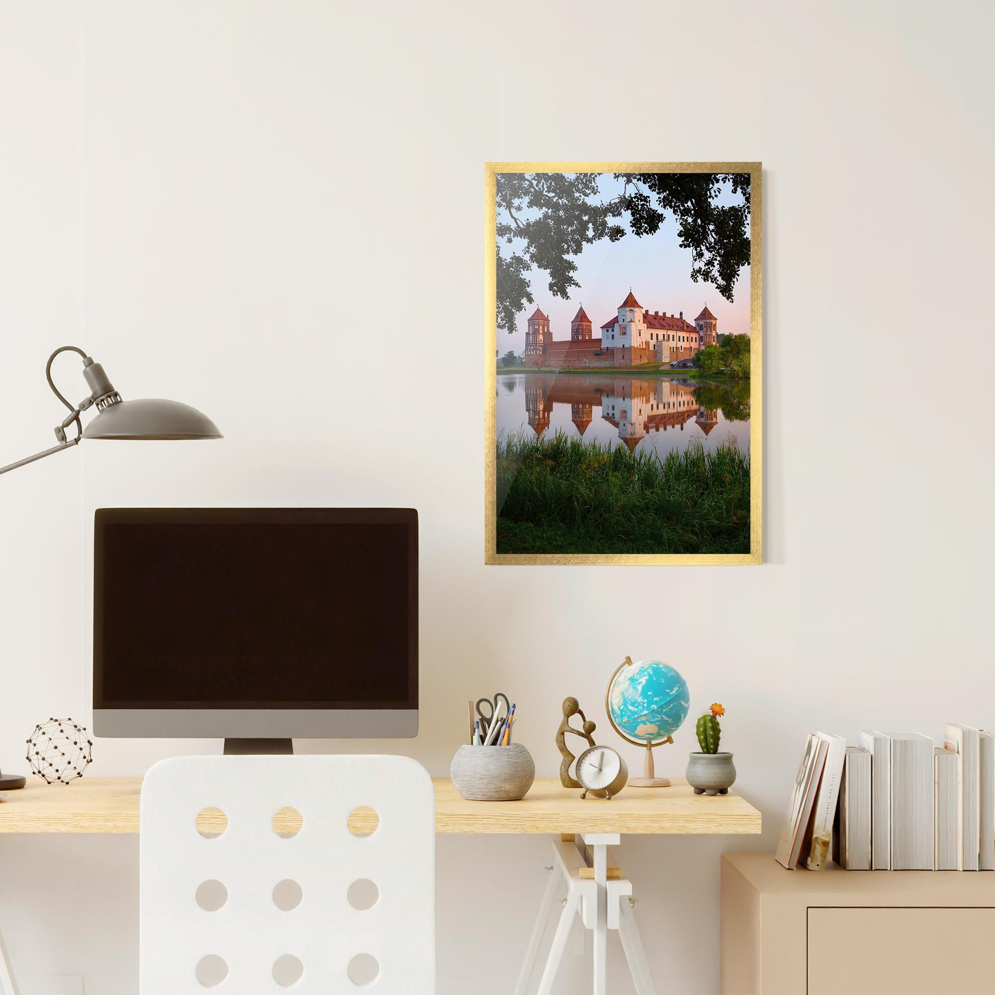 Gerahmte Poster Ancient Castle Morning mockup 6