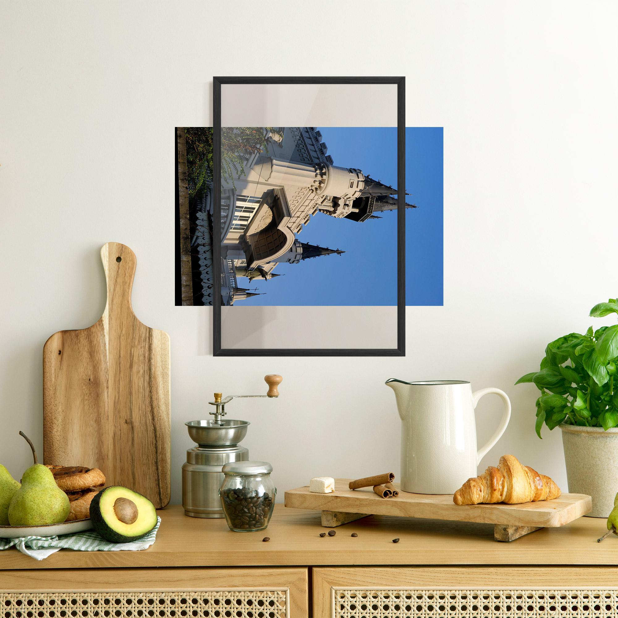 Gerahmte Poster Castle Blue mockup 8