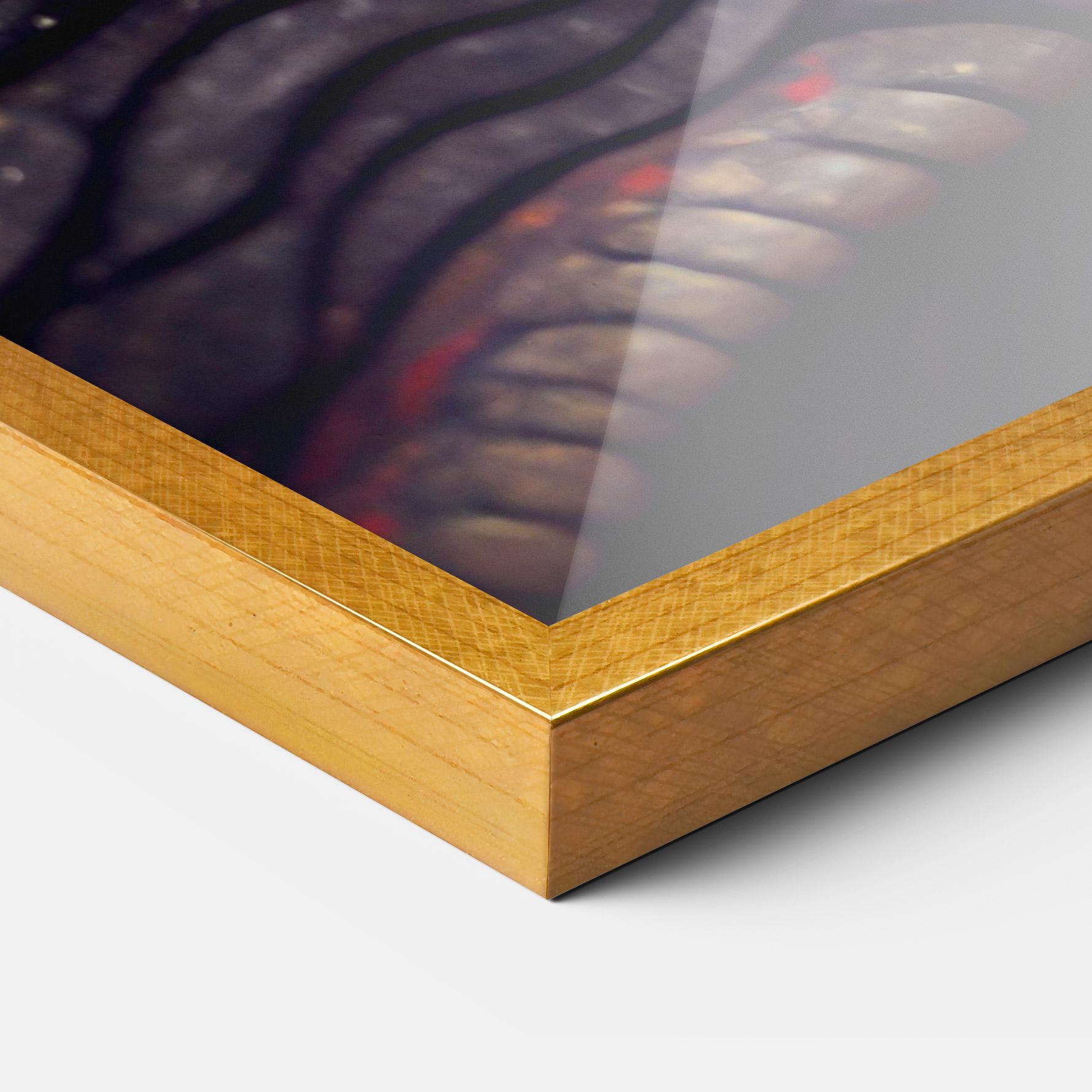 Gerahmte Poster Close Up Red Eye Dragon mockup 3