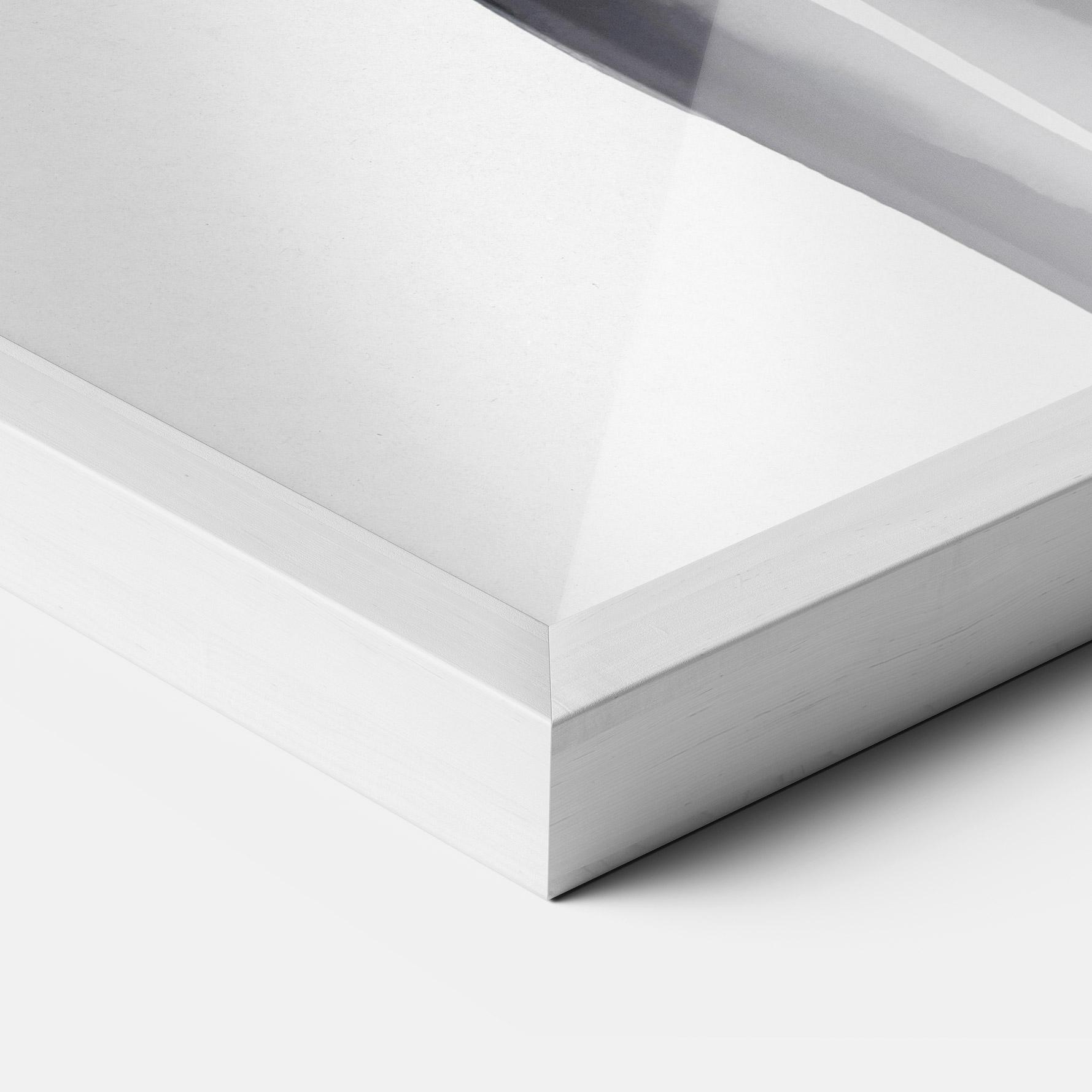 Gerahmte Poster Black Box Glove mockup 3