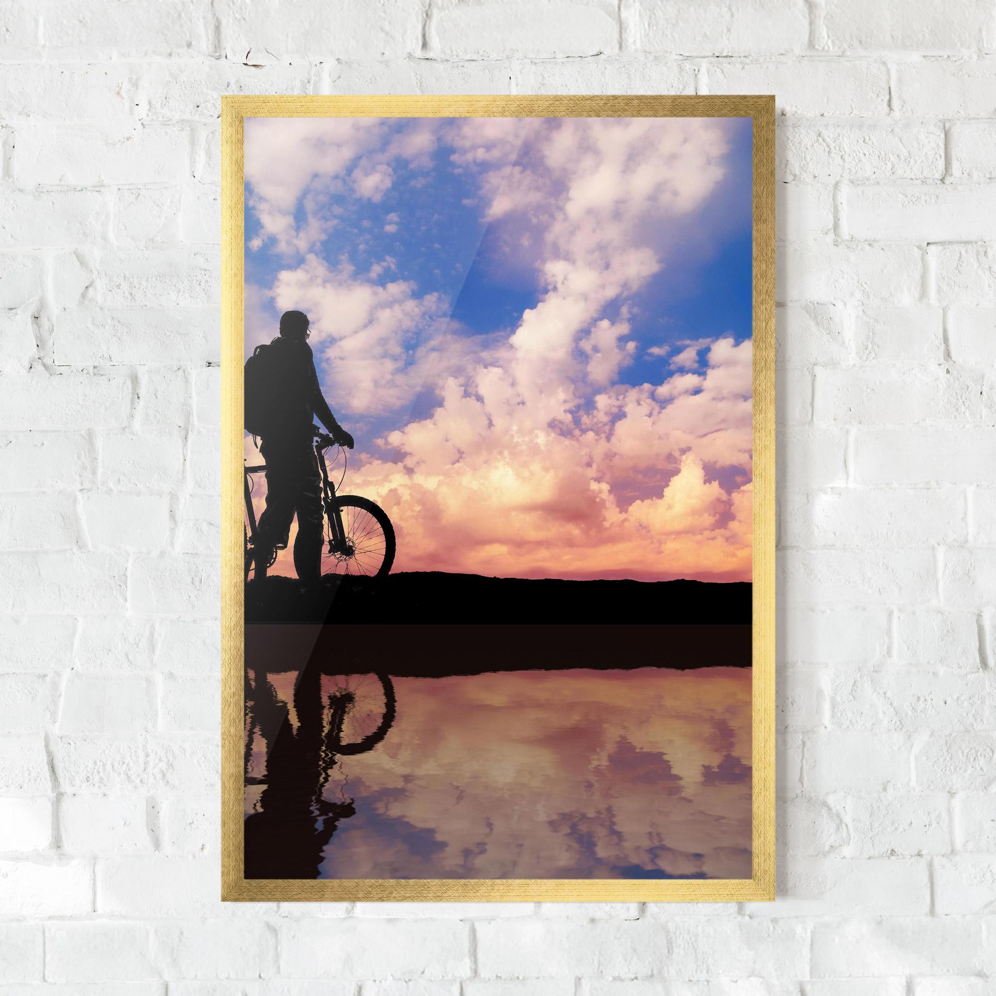 Gerahmte Poster Bike Sunset mockup 0