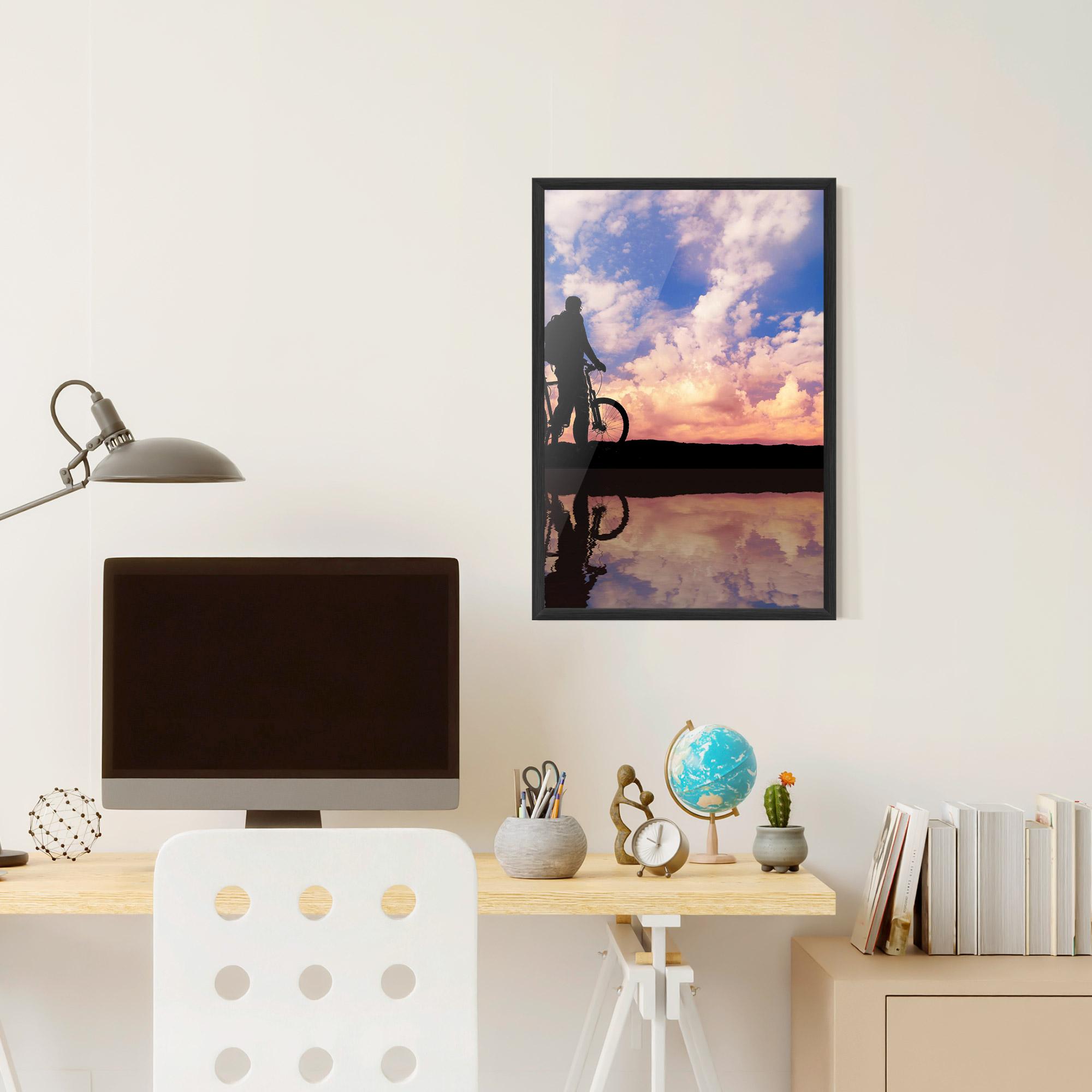 Gerahmte Poster Bike Sunset mockup 6