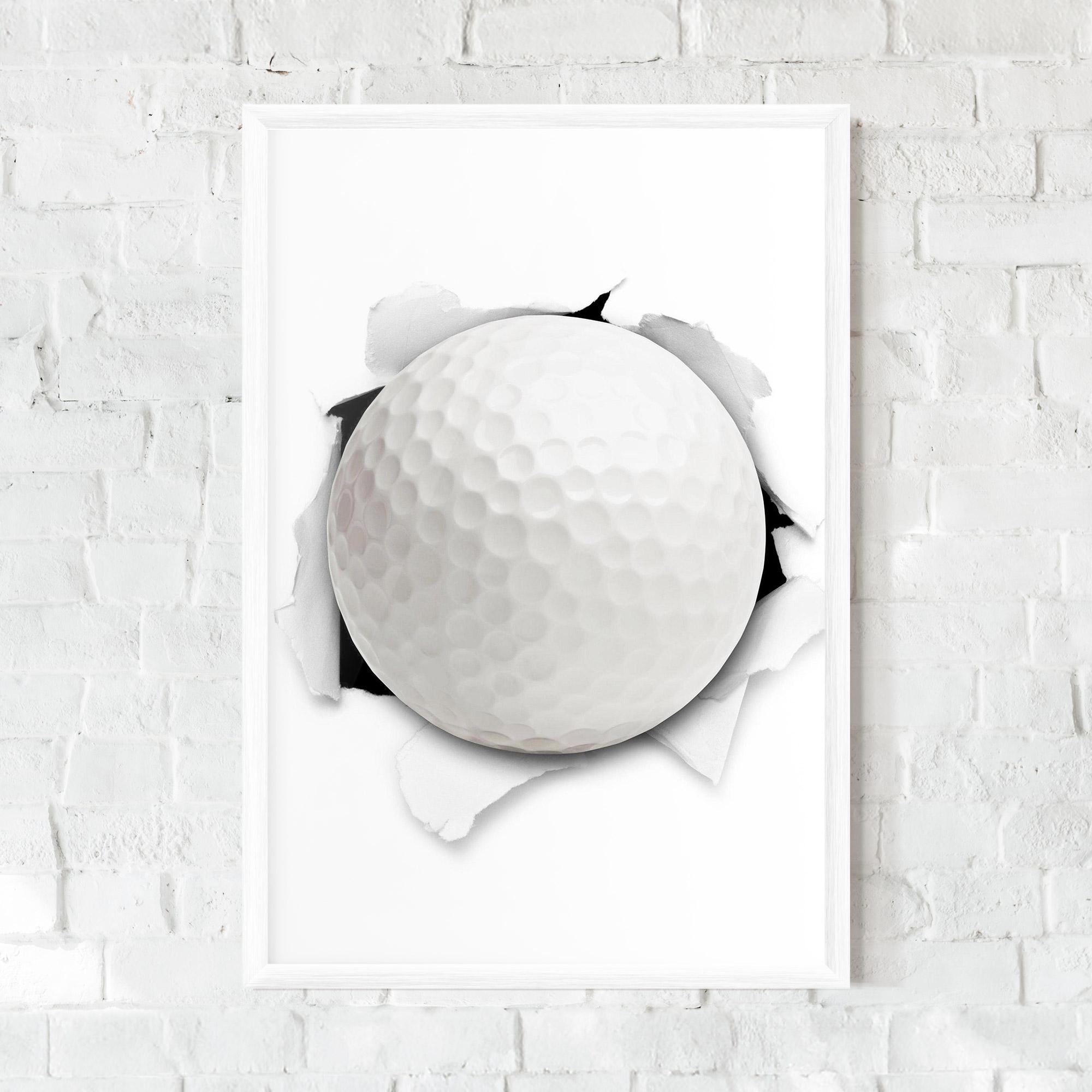 Gerahmte Poster Golf Ball Bursting Hole mockup 0