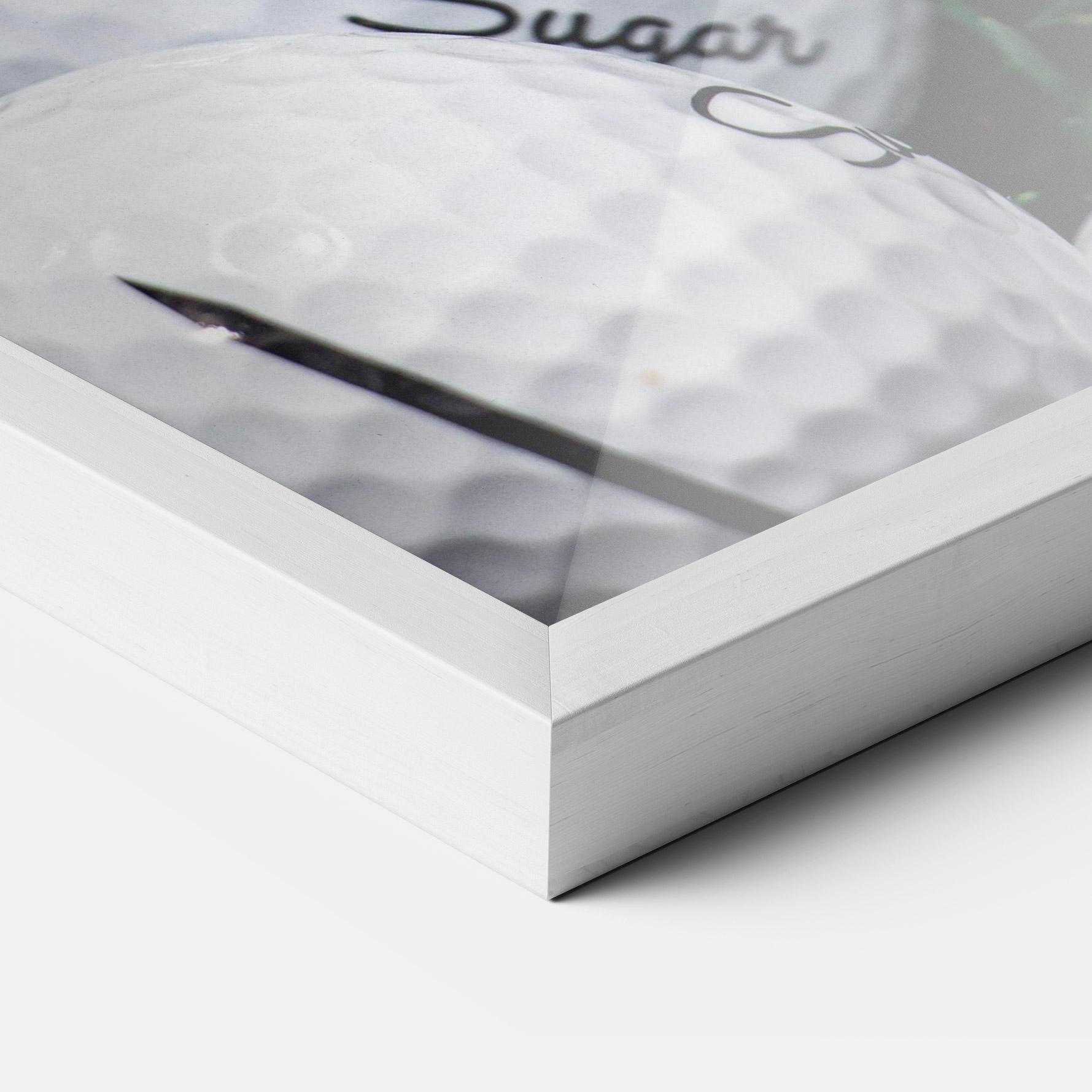 Gerahmte Poster Sugar Golf Balls mockup 3