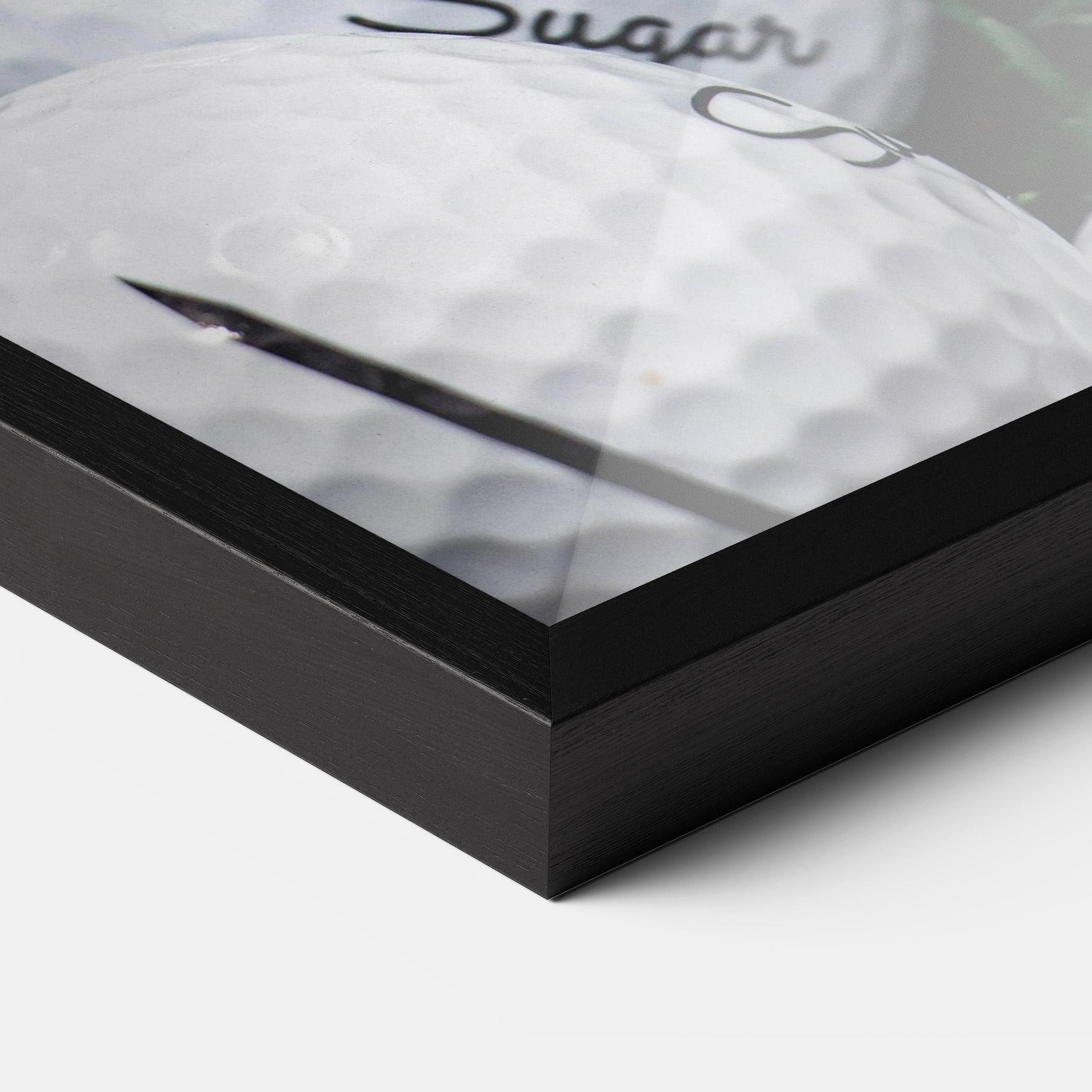 Gerahmte Poster Sugar Golf Balls mockup 3