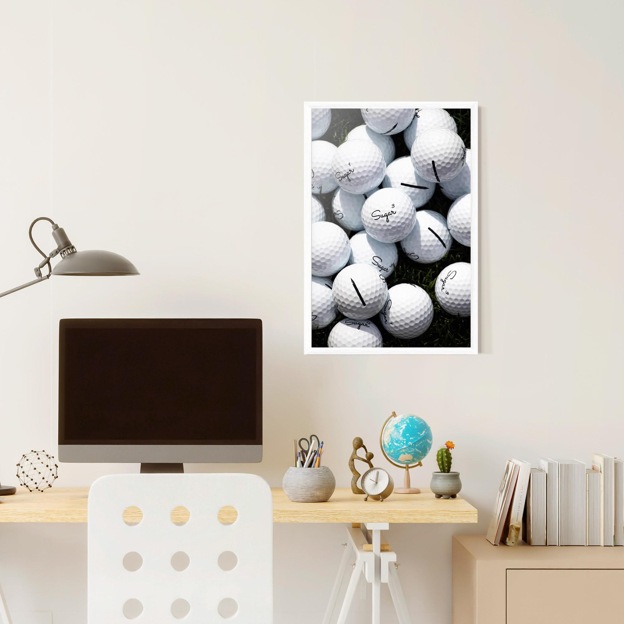 Gerahmte Poster White Sugar Golf Balls mockup 6