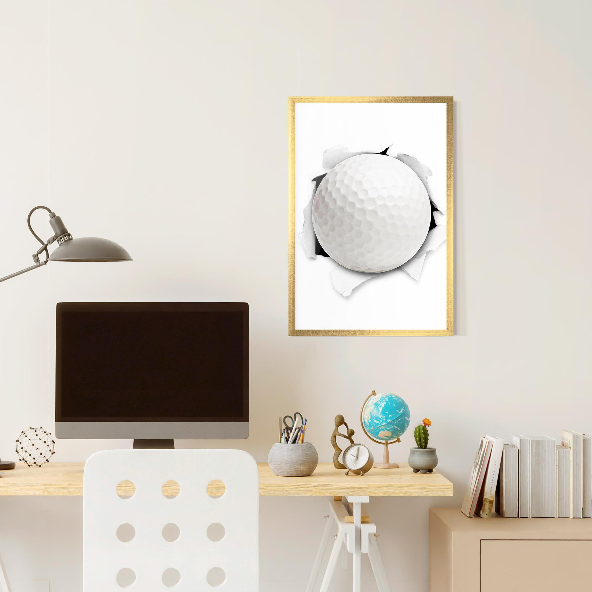 Gerahmte Poster Golf Ball Bursting Hole mockup 6