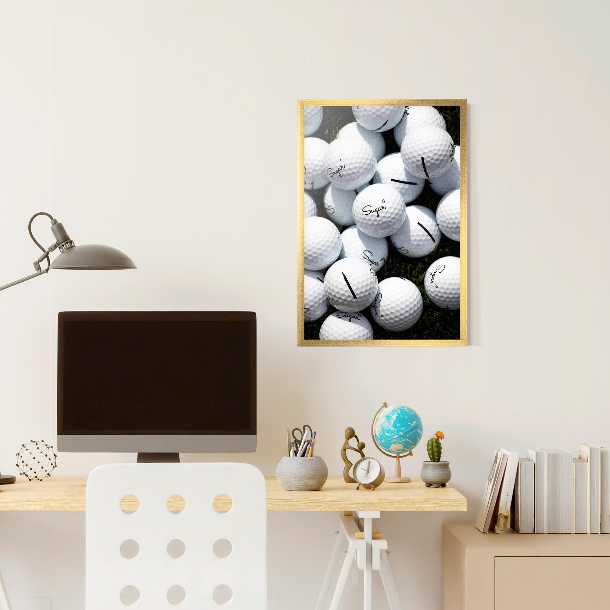 Gerahmte Poster White Sugar Golf Balls mockup 6
