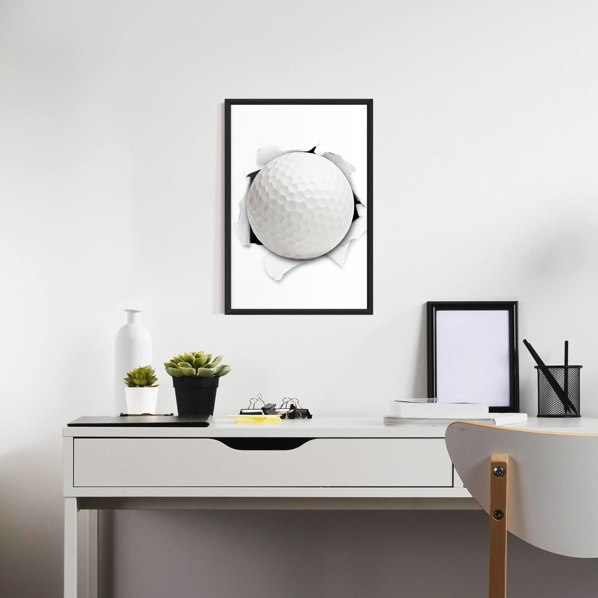 Gerahmte Poster Golf Ball Bursting Hole mockup 7